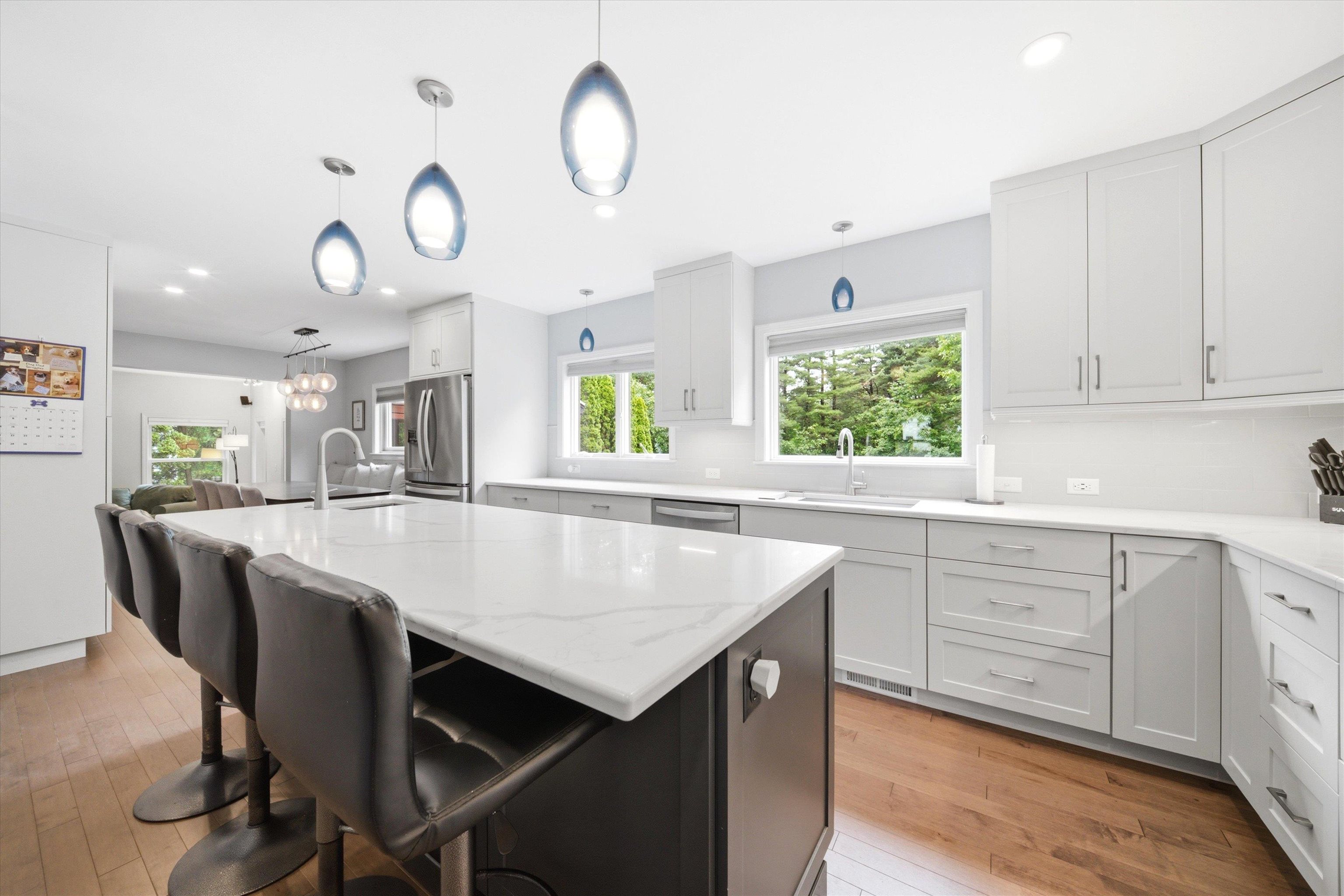 11 Hammar Rd, Nashua, NH 03062