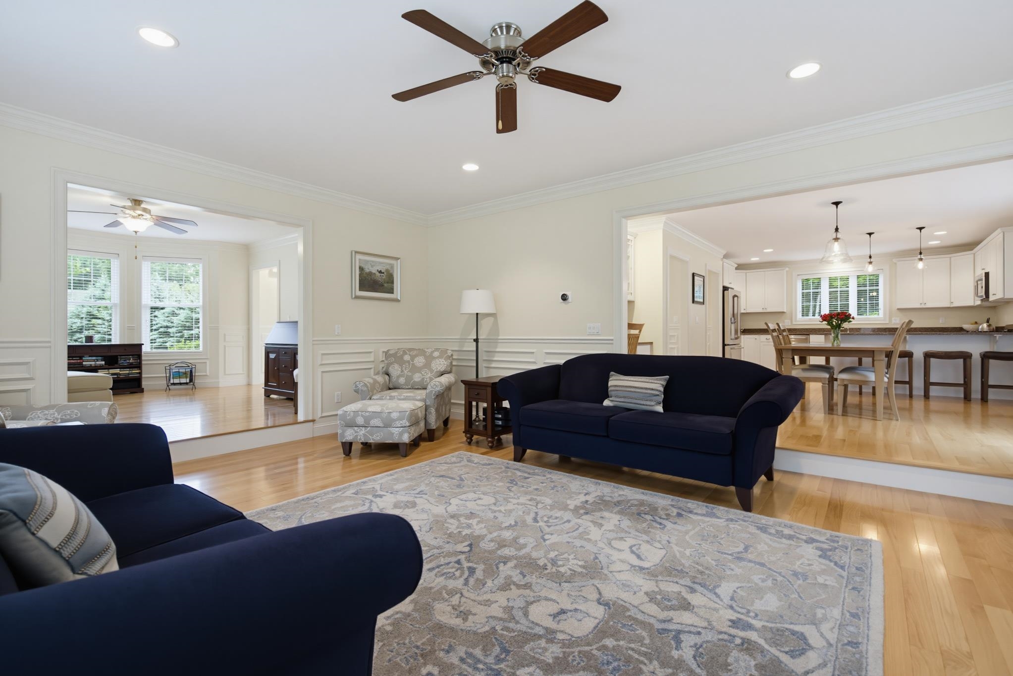 33 Chisholm Farm Dr, Stratham, NH 03885