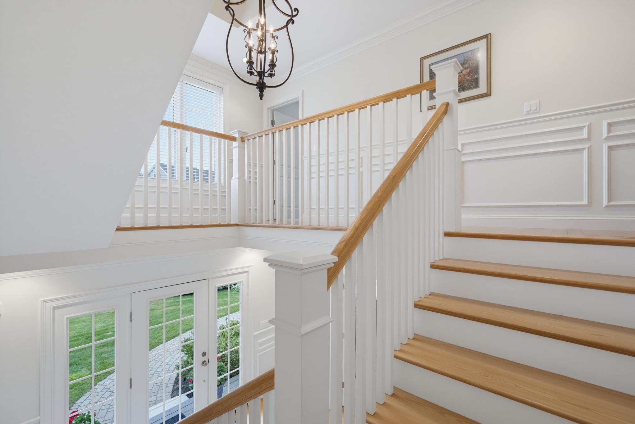 33 Chisholm Farm Dr, Stratham, NH 03885