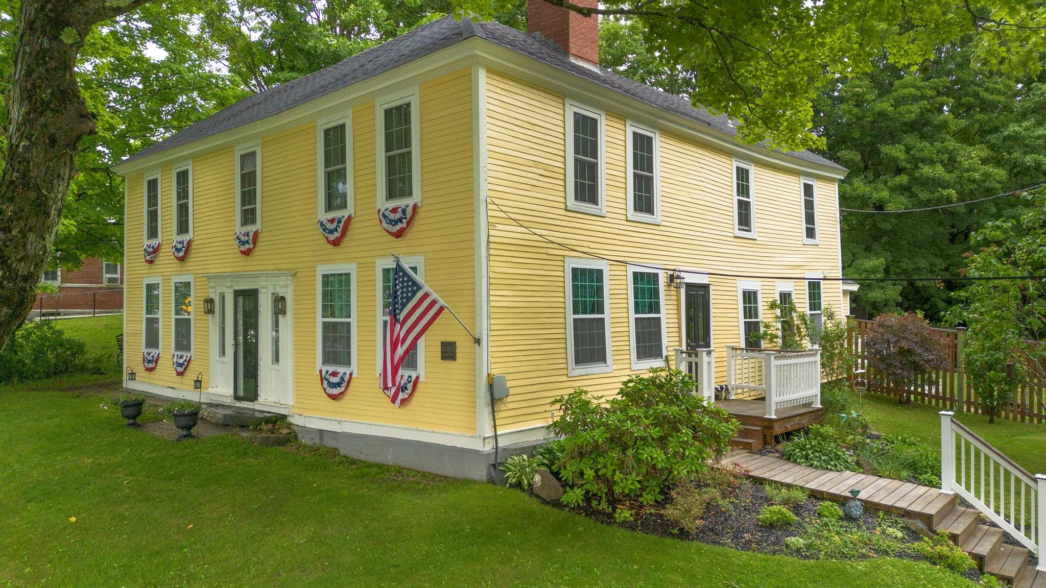 32 N Main St, Washington, NH 03280