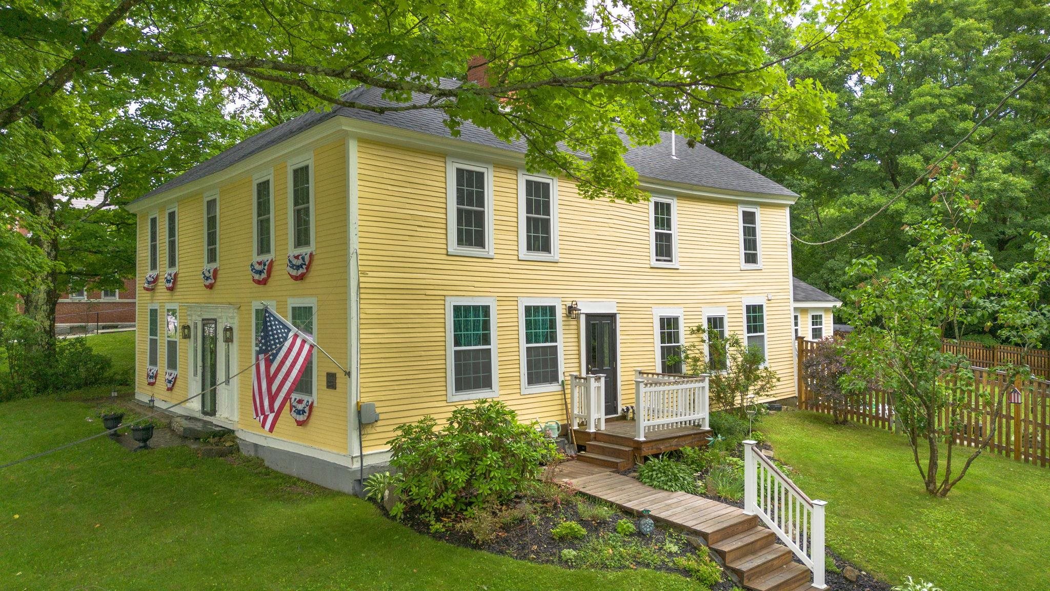 32 N Main St, Washington, NH 03280