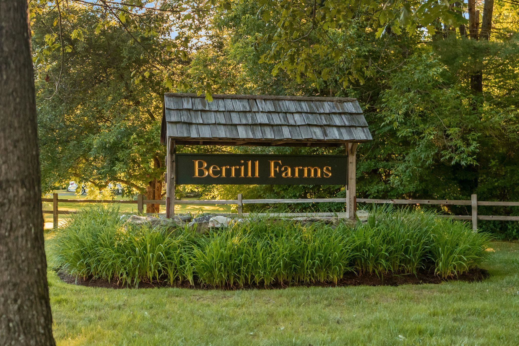 43 Berrill Farms Ln, Hanover, NH 03755