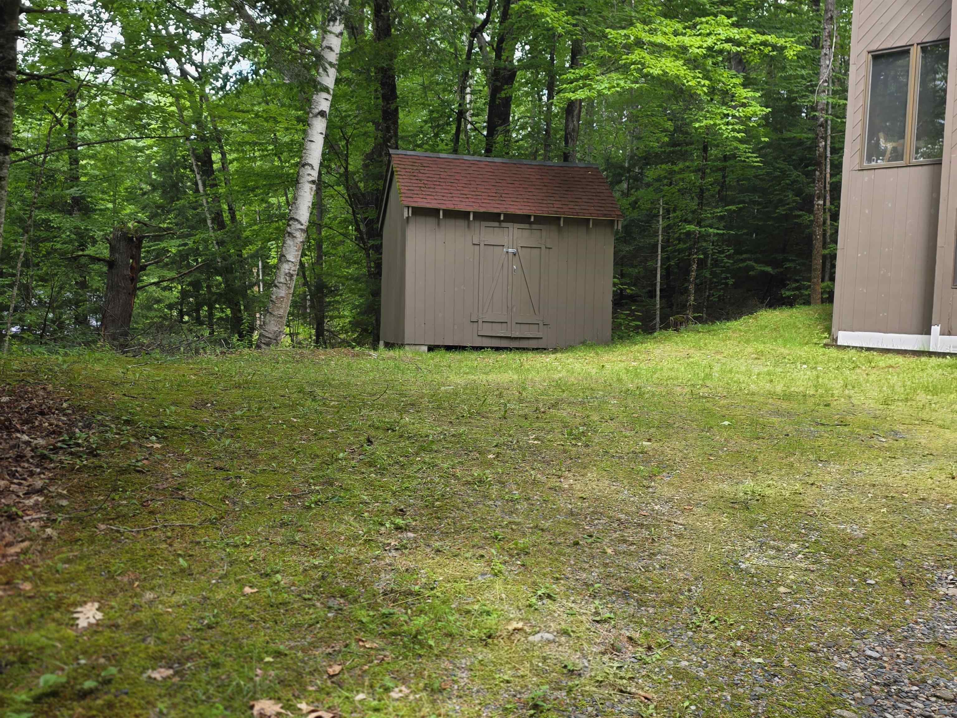 429 Perch Pond Rd, Campton, NH 03223