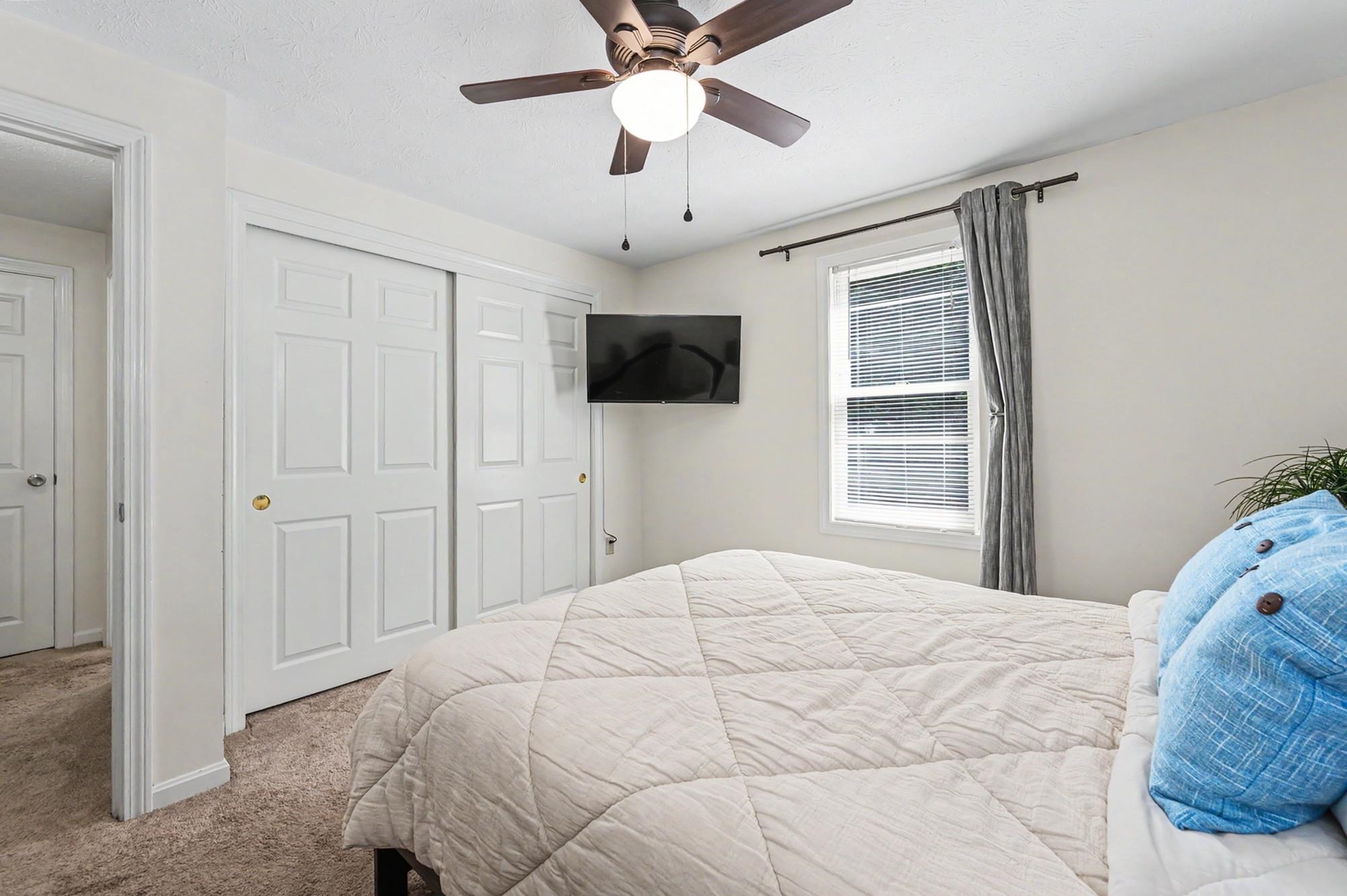 57 Quarry Circle Dr, Milford, NH 03055