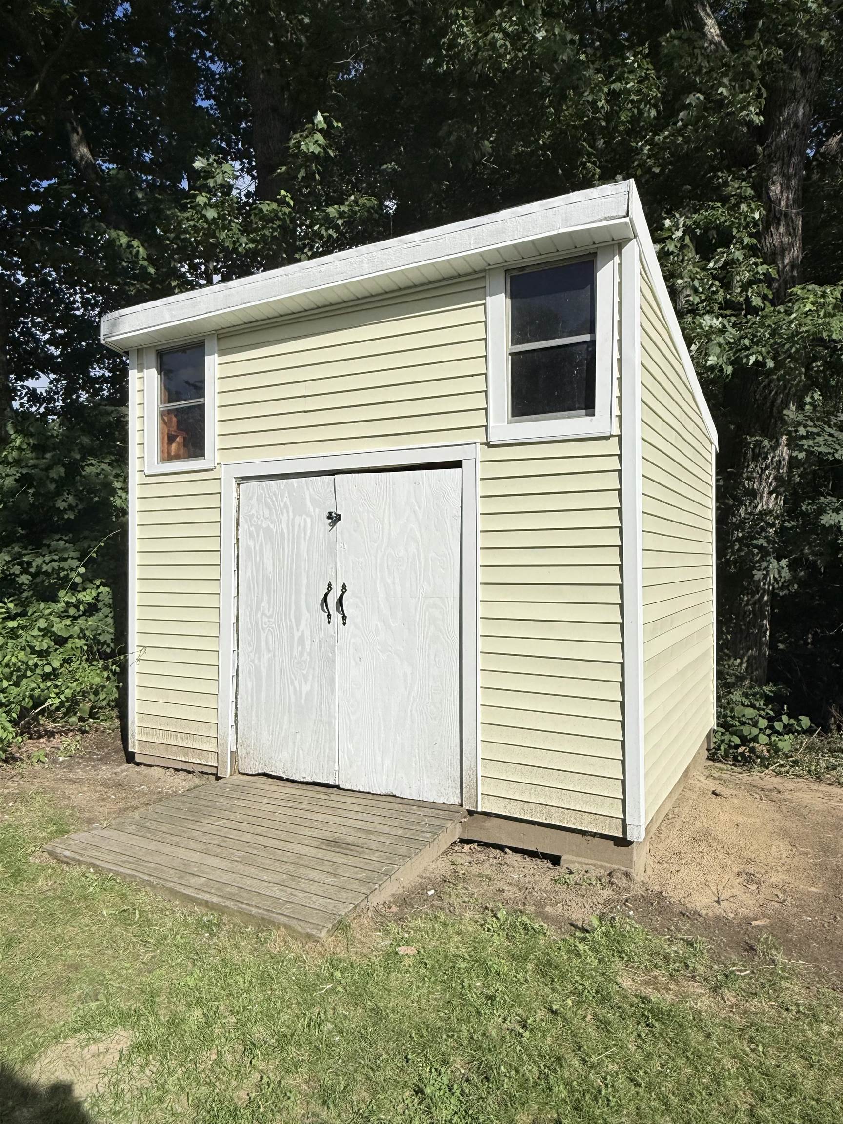 23 Boynton Rd, Meredith, NH 03253