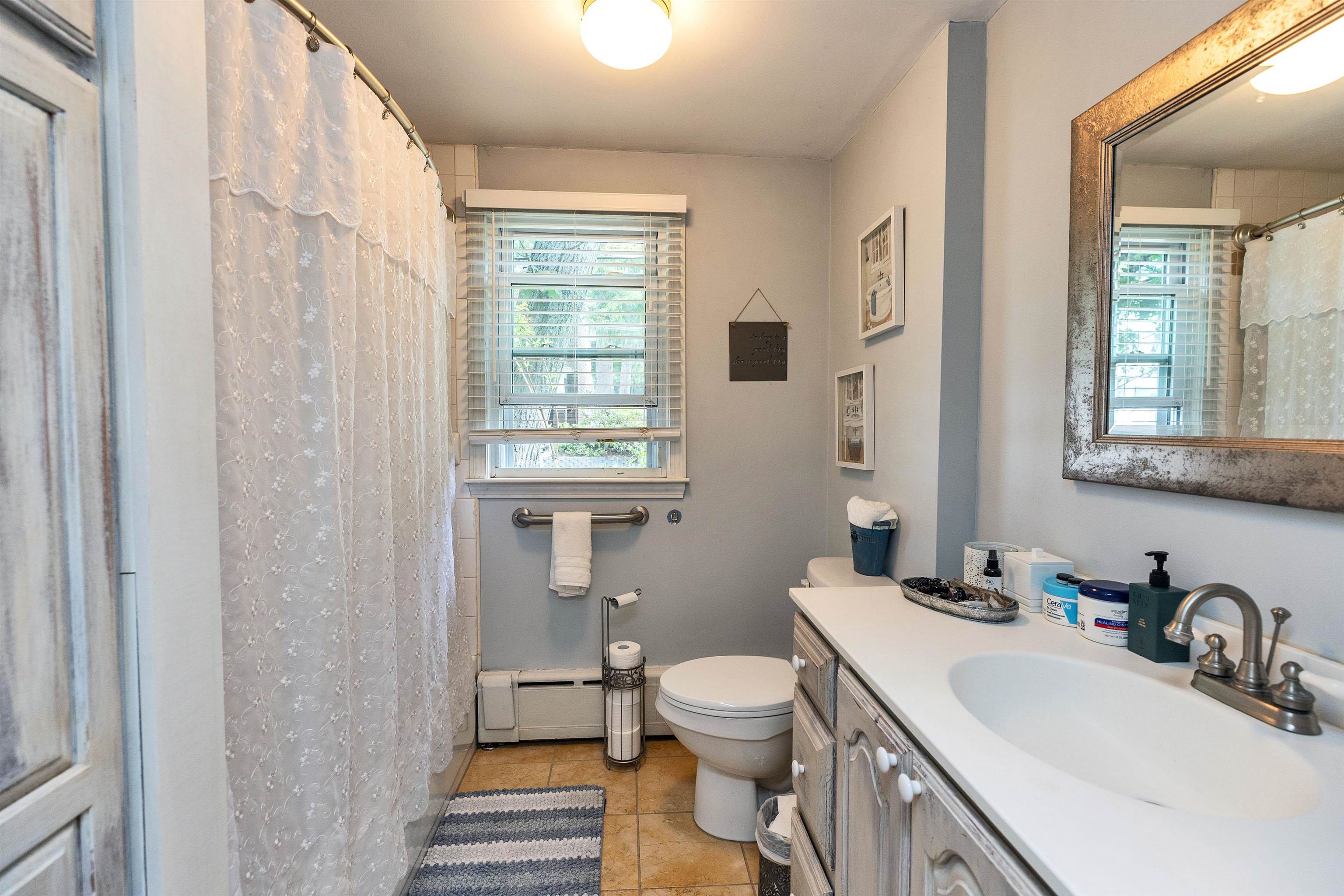 874 Belmont St, Manchester, NH 03104