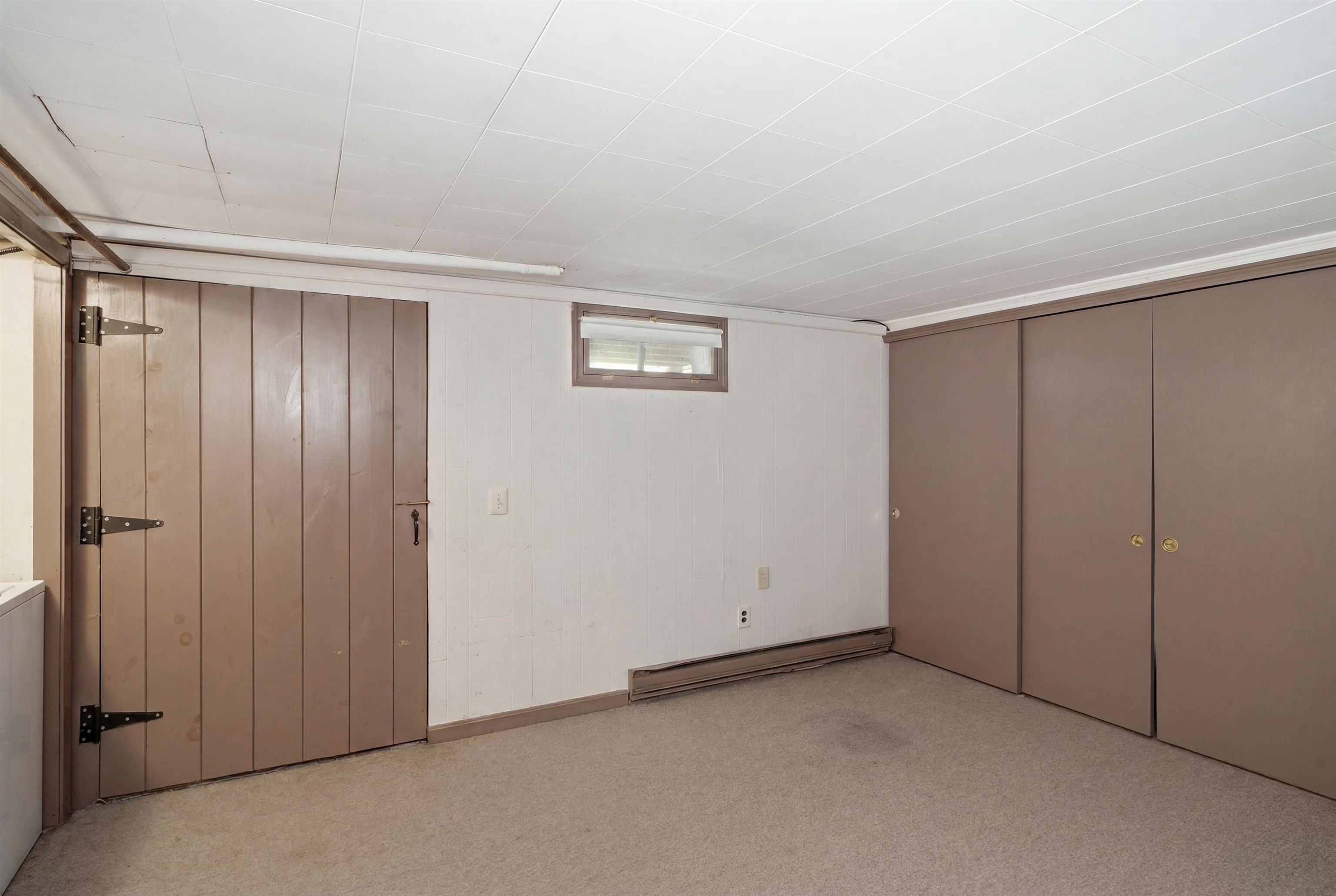 9 Midridge Cir, Londonderry, NH 03053