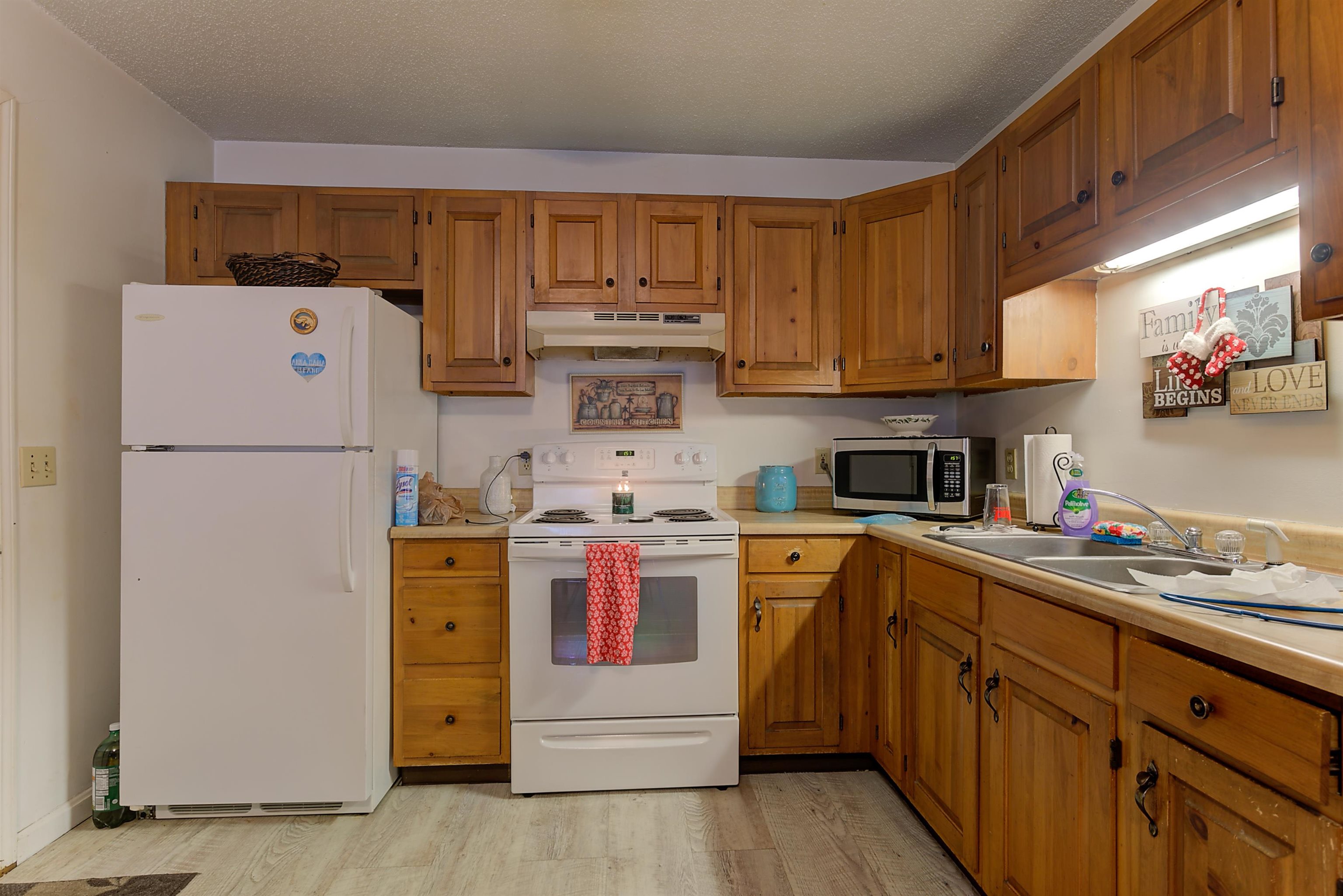 621 Kearsarge Rd, Conway, NH 03860
