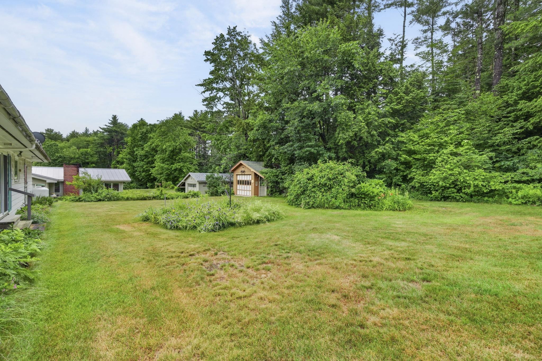 34 Harvey Way, Hillsborough, NH 03244