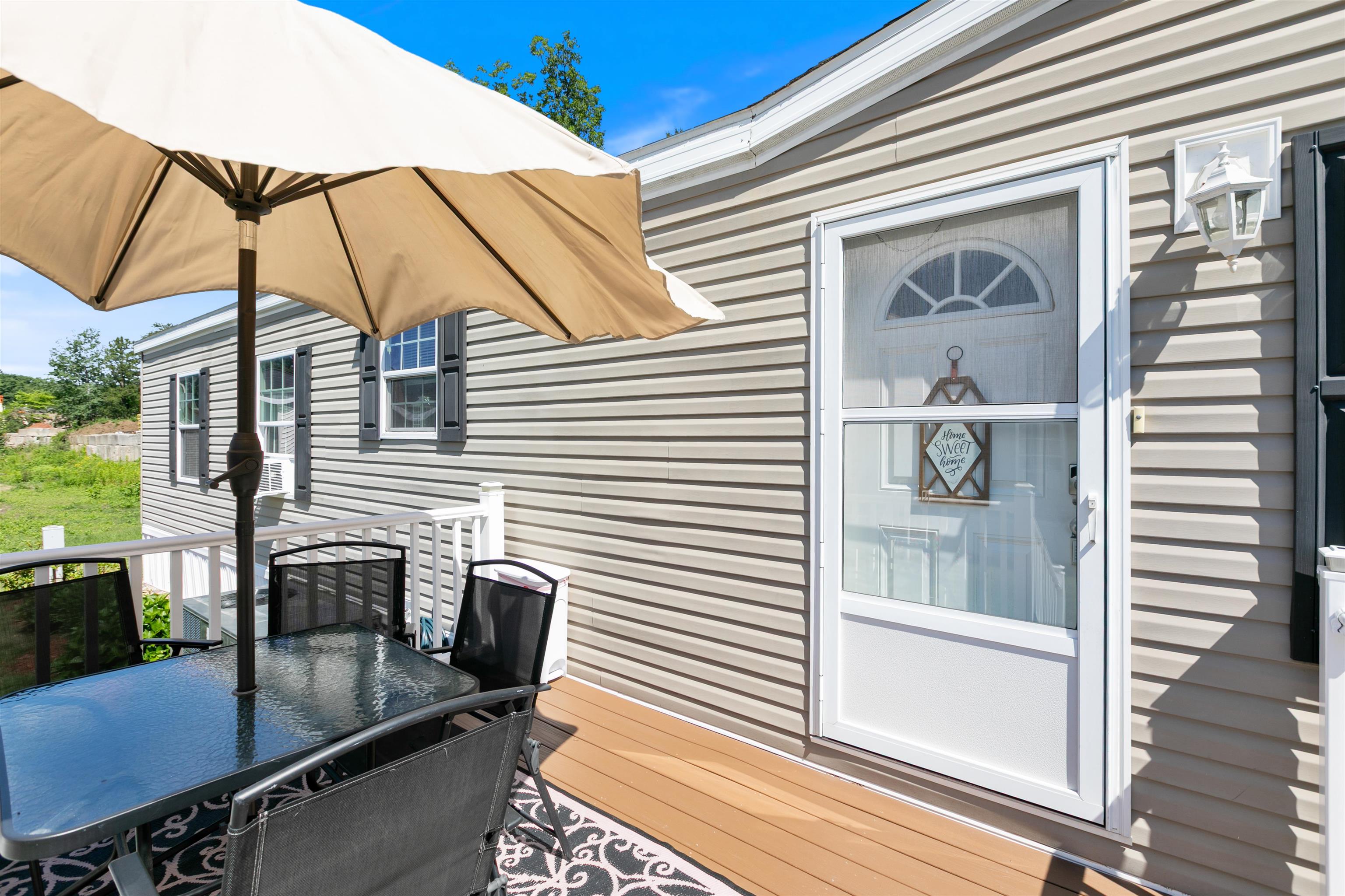 29 Lowell Rd #18, Salem, NH 03079
