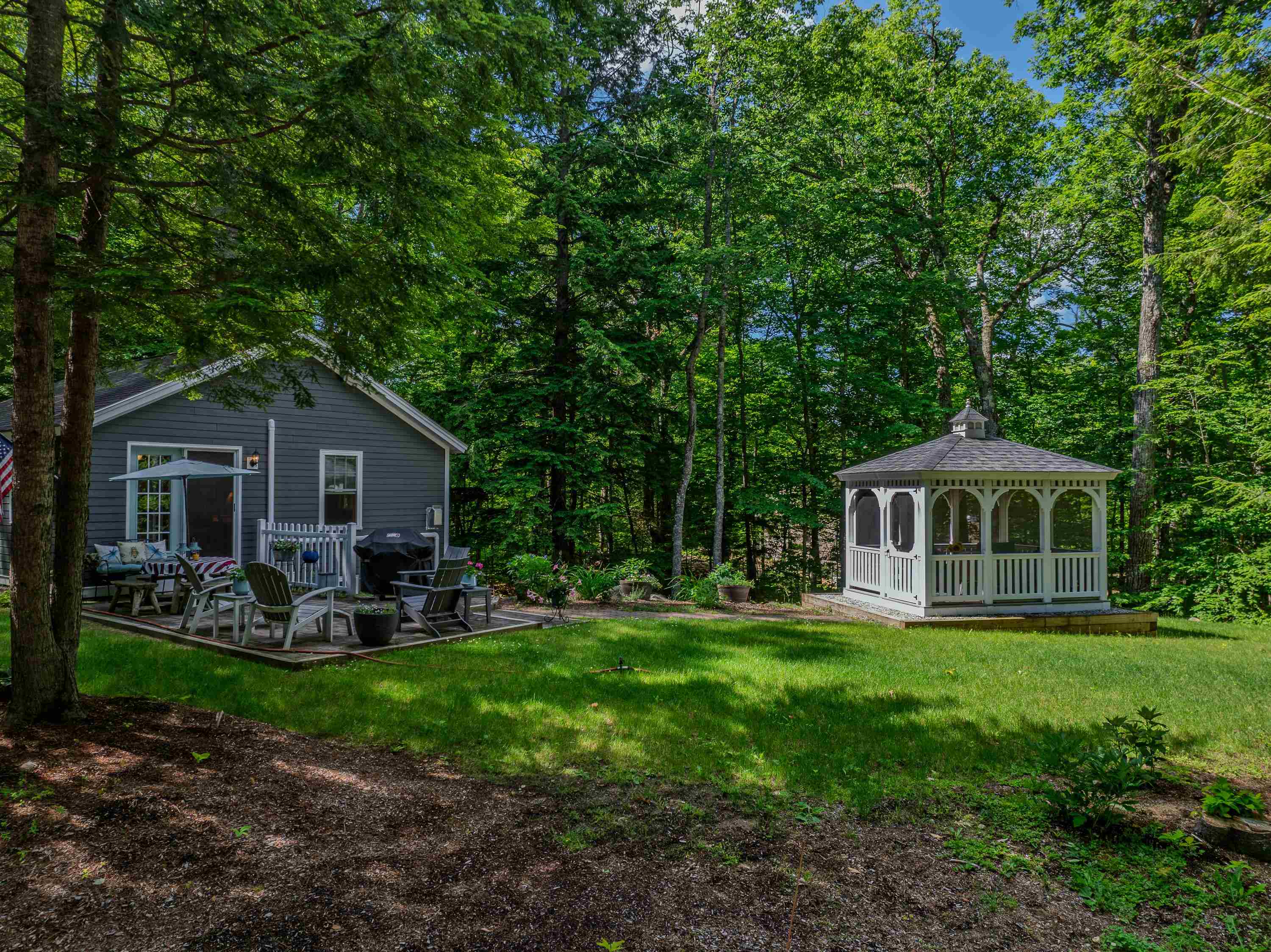 32 Stoney Brook Rd, Hebron, NH 03241