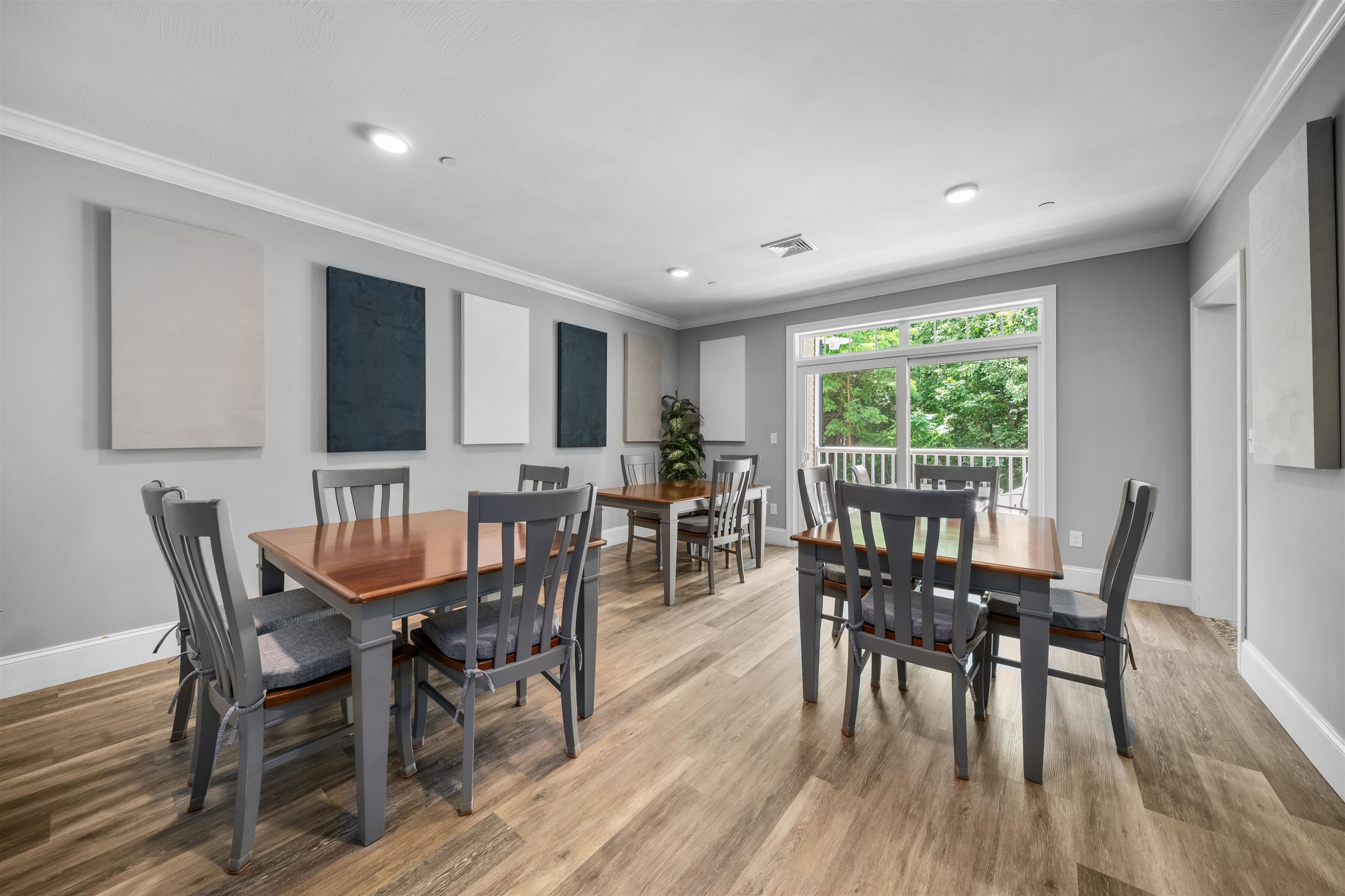 2 Henry David Dr #201, Nashua, NH 03062