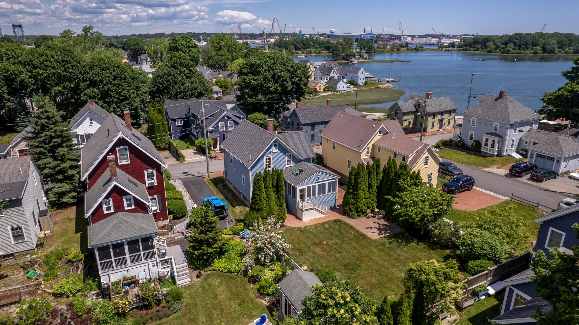 112 New Castle Ave, Portsmouth, NH 03801