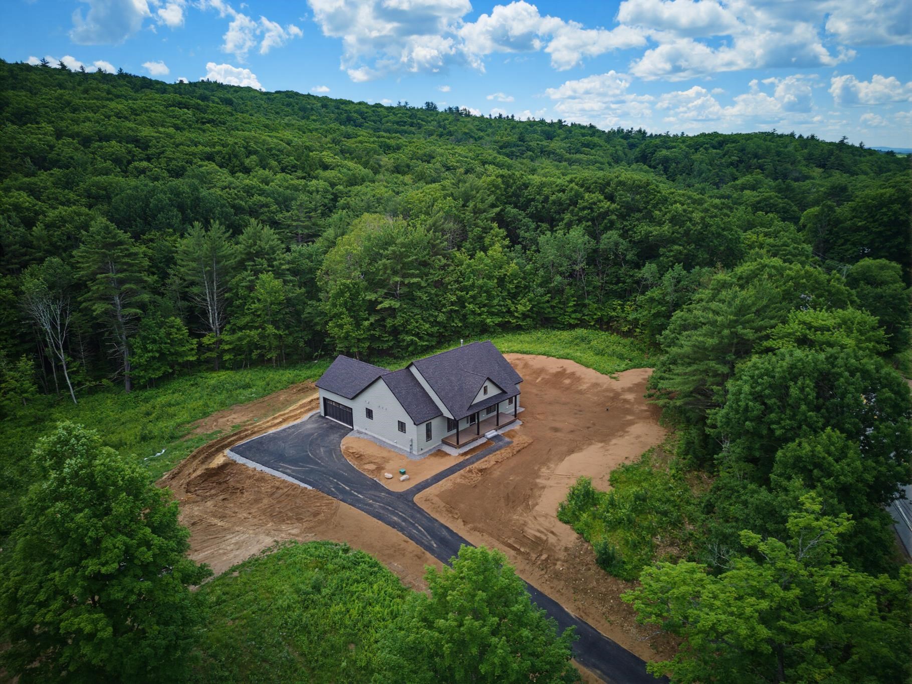 713 Province Rd, Belmont, NH 03220