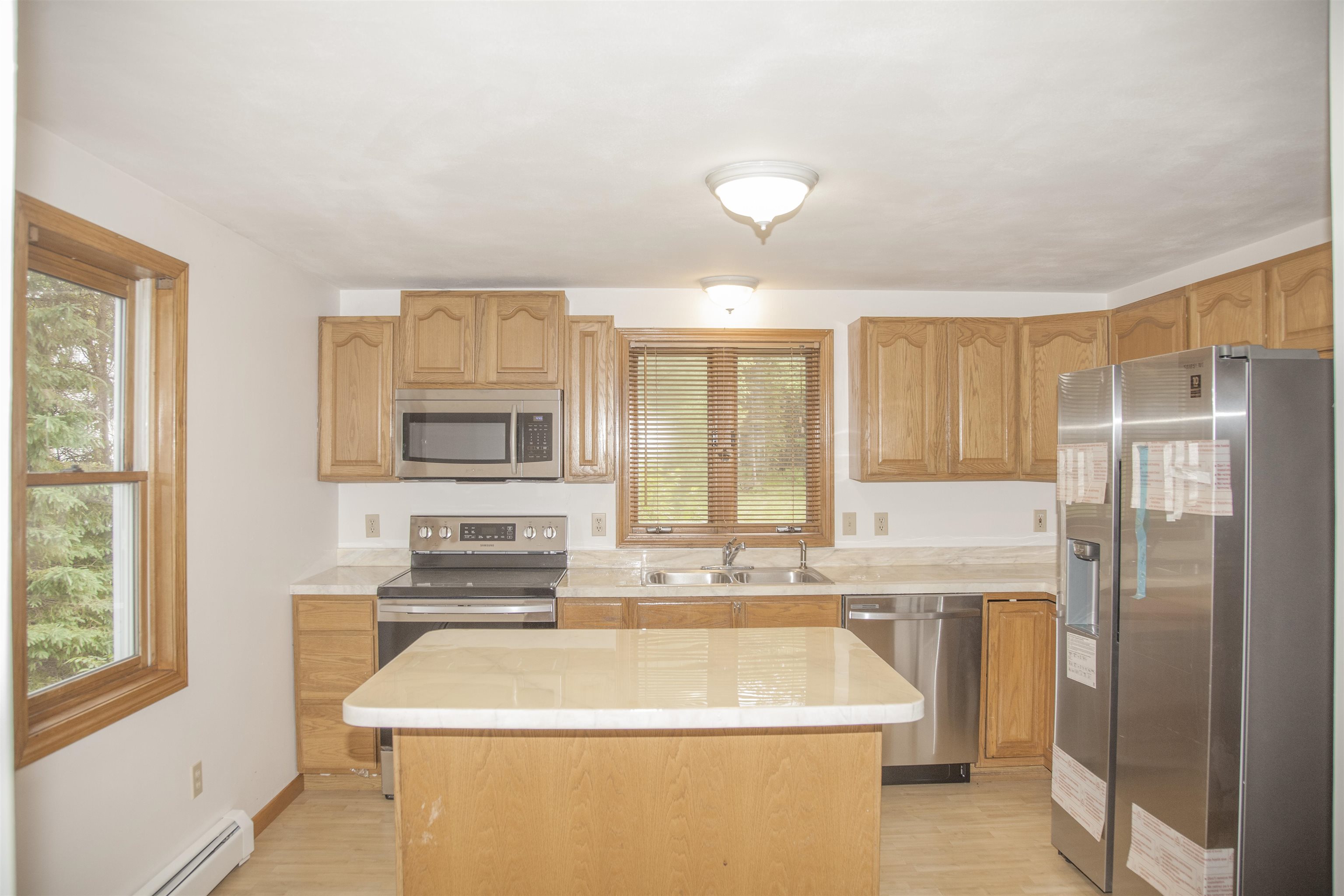 4 Bingham Cir, Sandown, NH 03873
