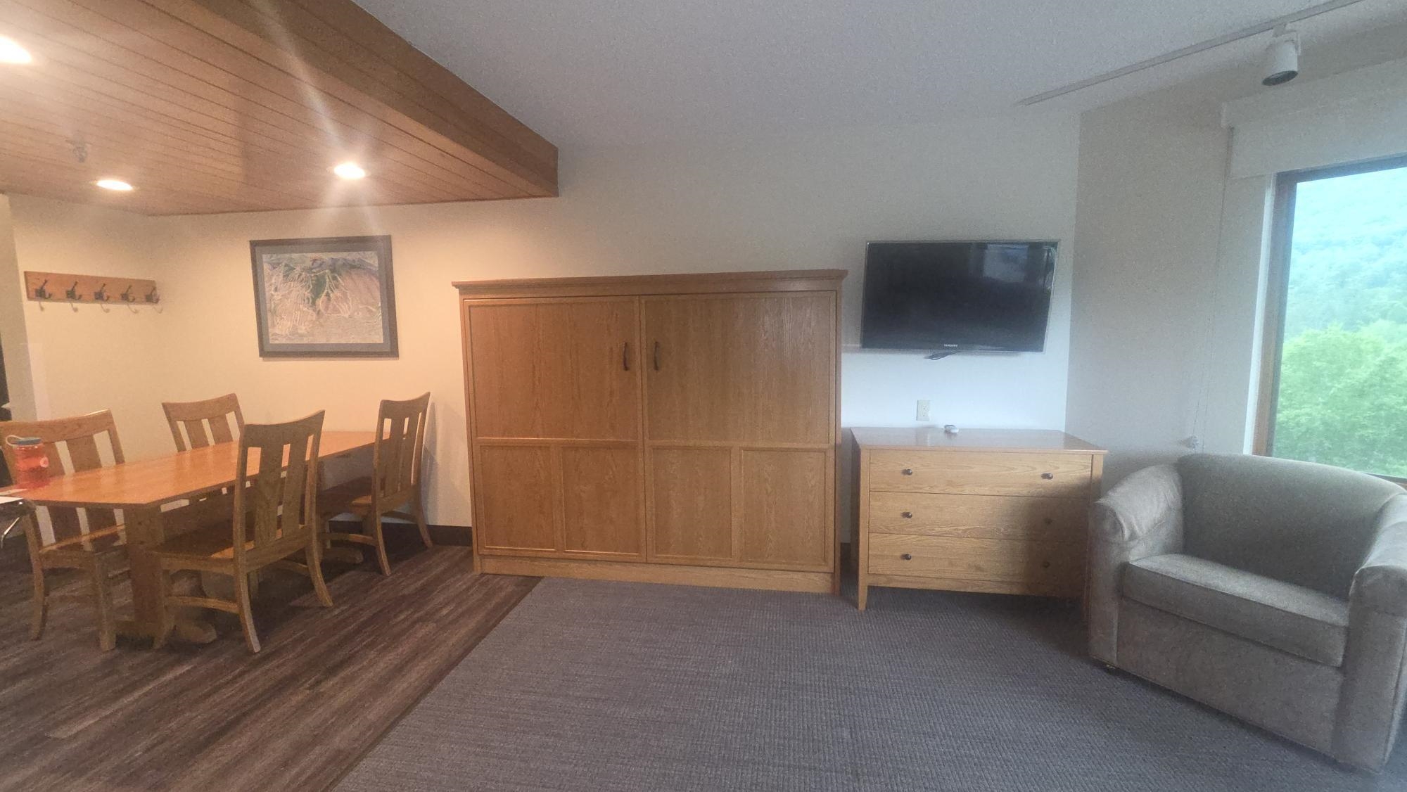 90 Loon Mountain Road, Lincoln, NH photo 3