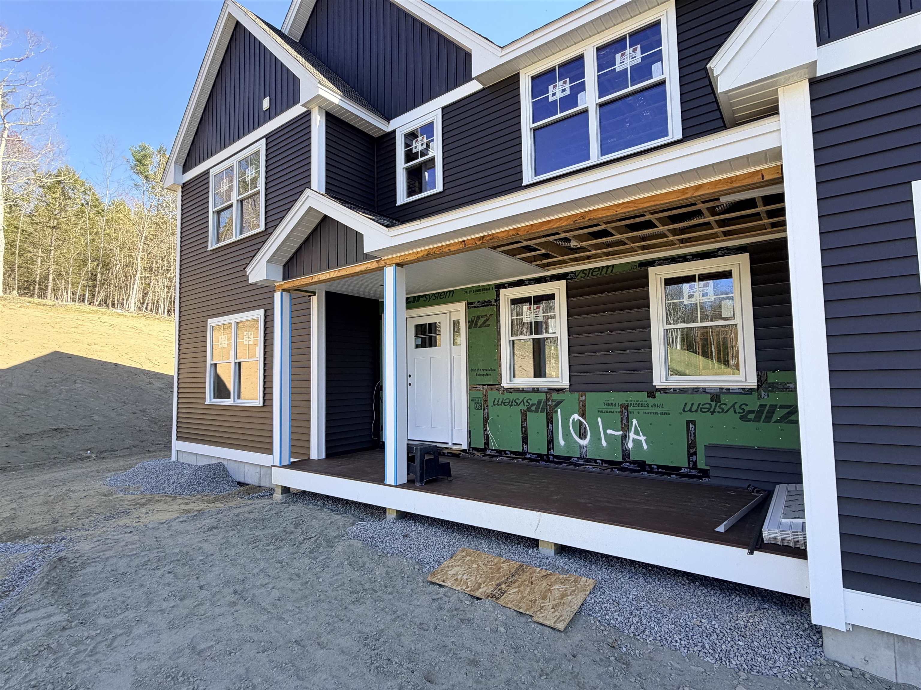 101A Seaverns Bridge Rd, Merrimack, NH 03054