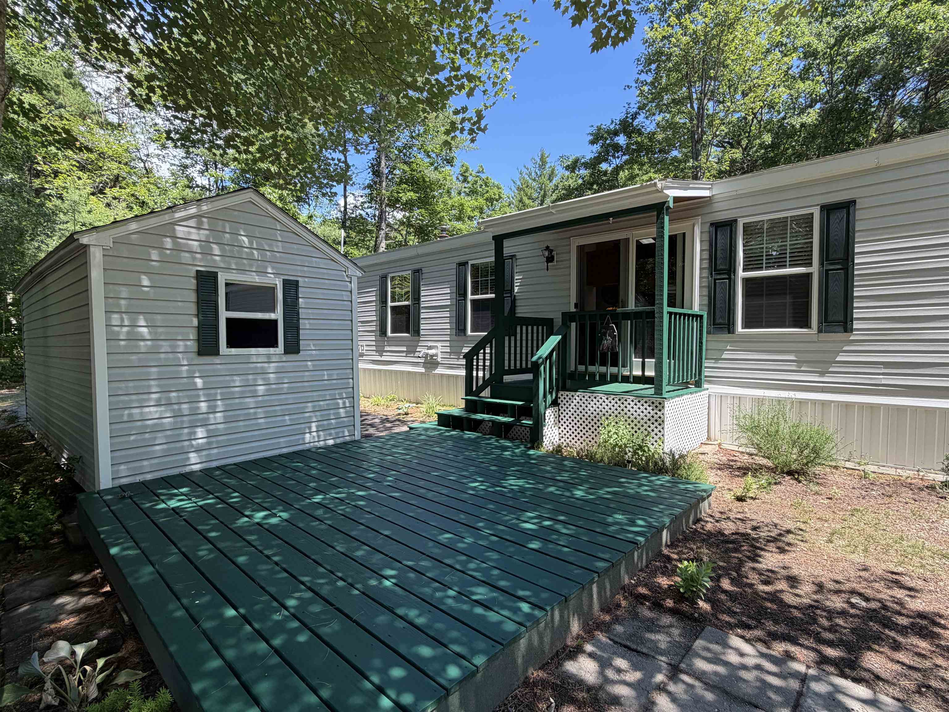 124 Goldfinch Ln, Conway, NH 03813