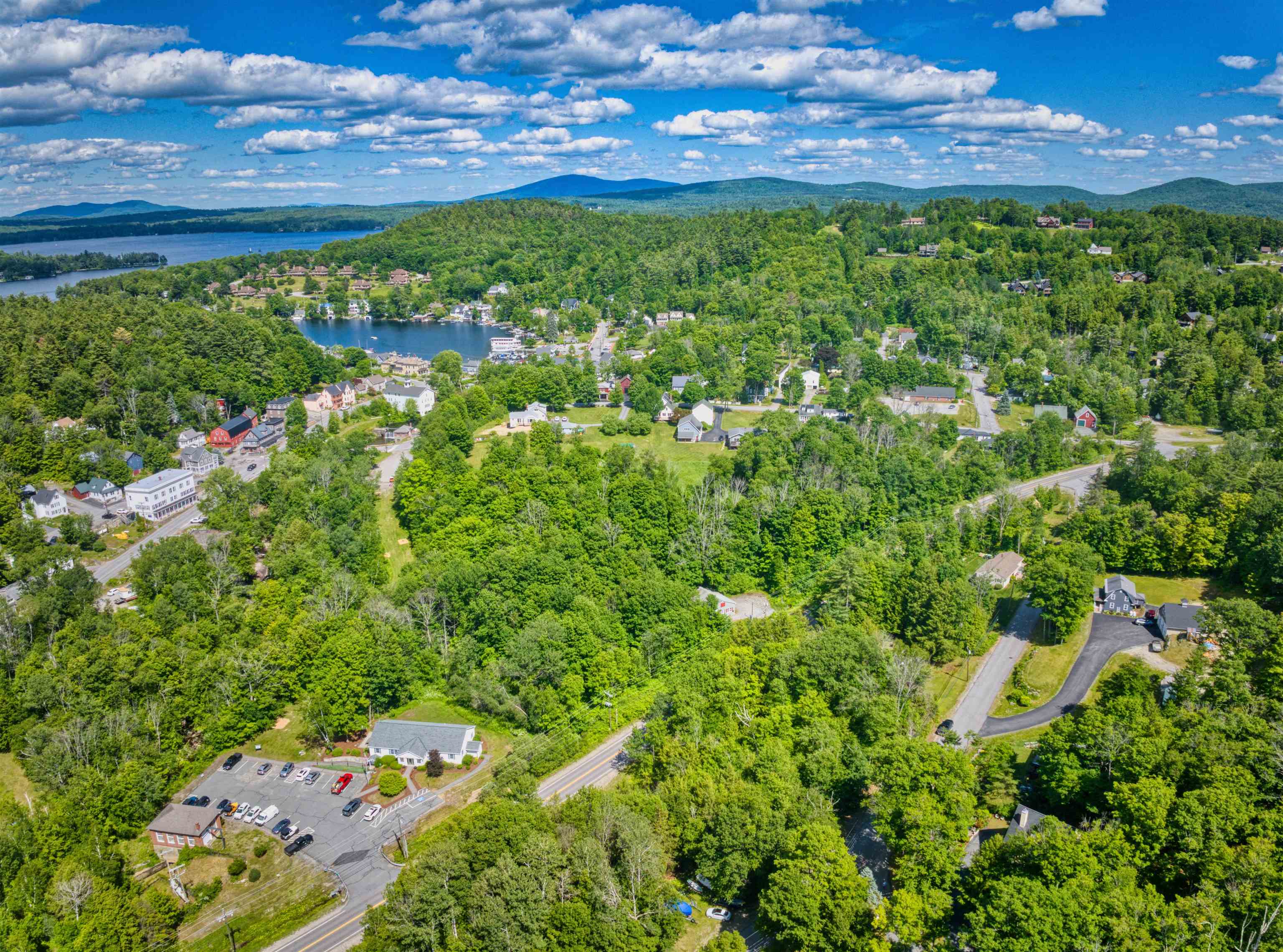 28 Chase St, Sunapee, NH 03782