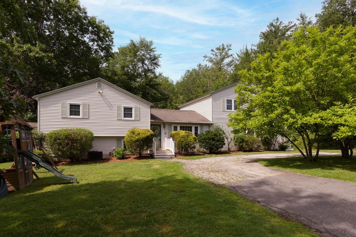 9 Severance Dr, Londonderry, NH 03053