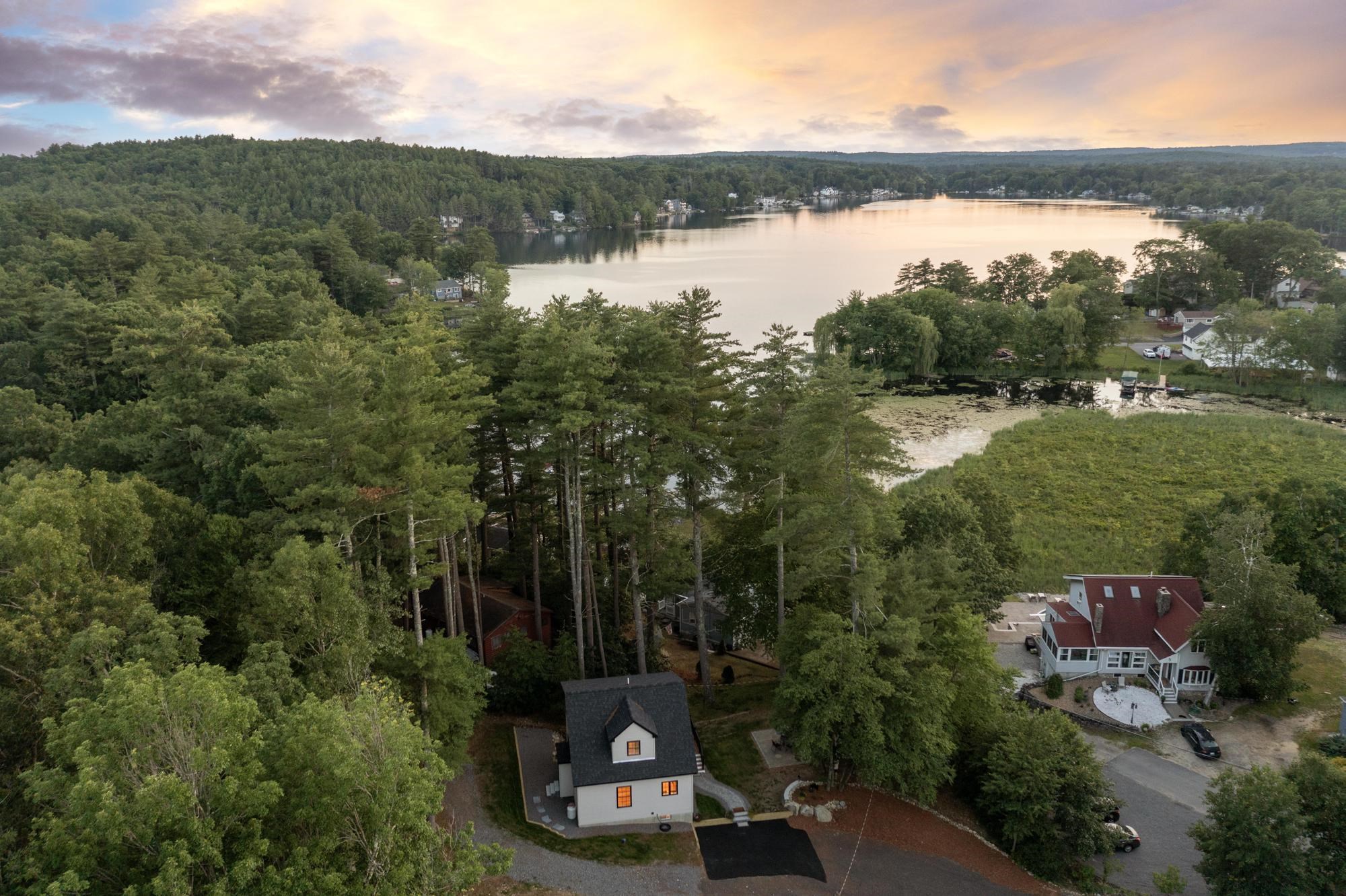 7 Beach Rd, Hampstead, NH 03841