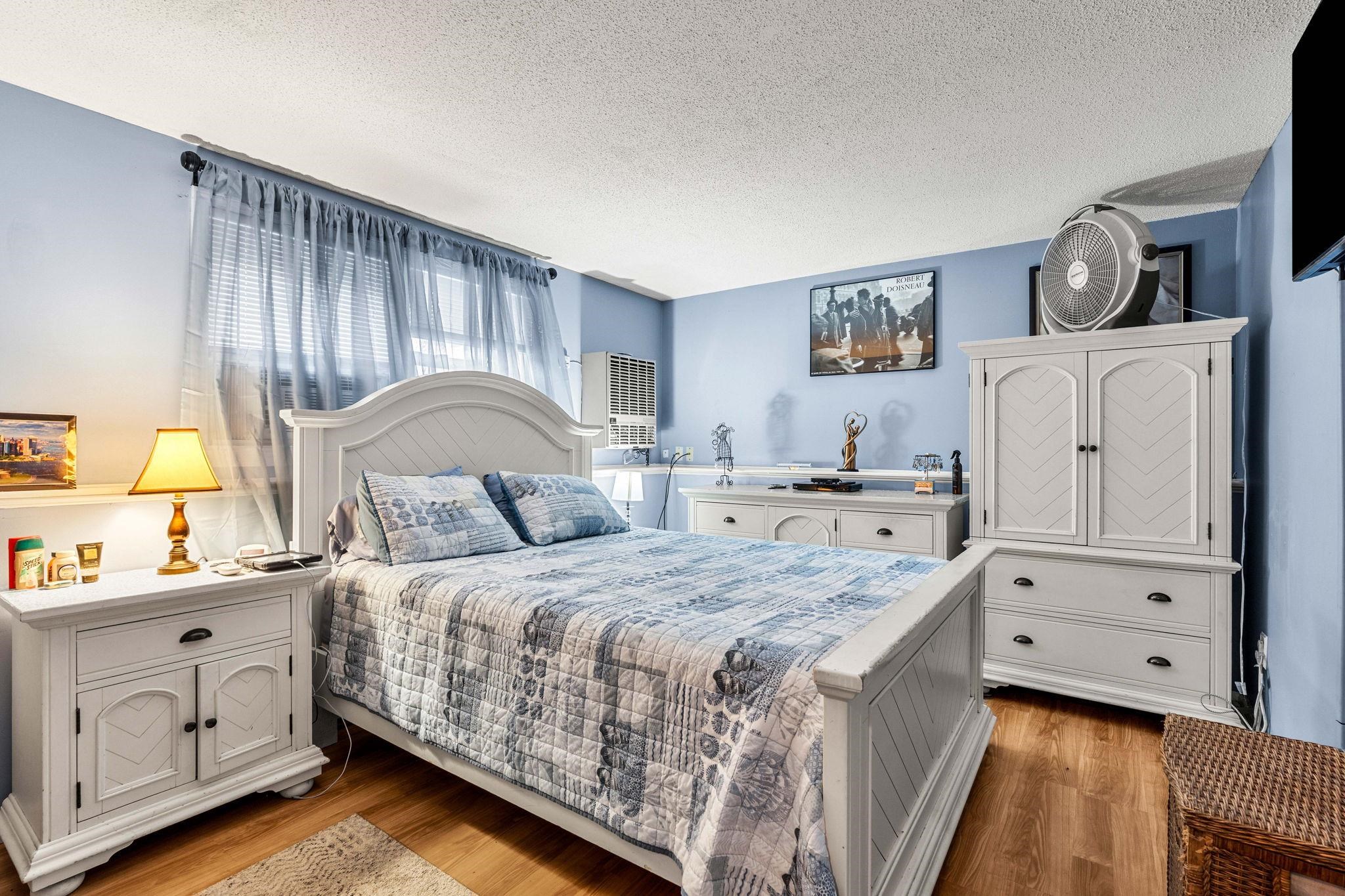 12L Rebecca Ln, Derry, NH 03038