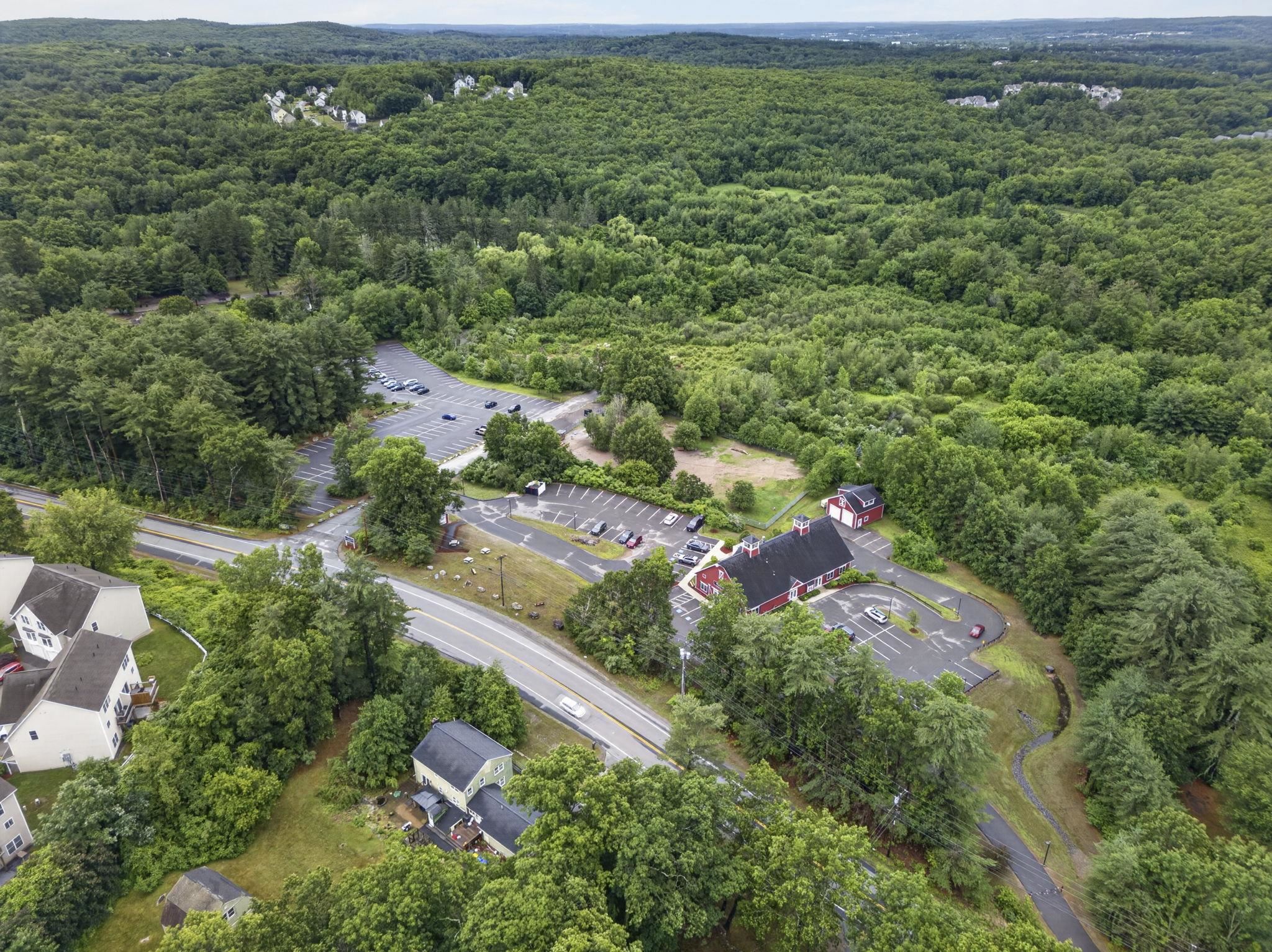 41 Shadowbrook Dr #B, Hudson, NH 03051