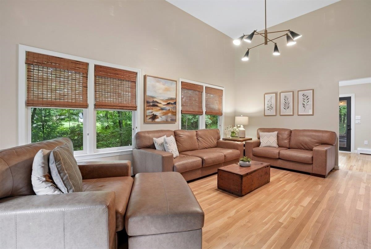 72 Oakmont Dr, Concord, NH 03301