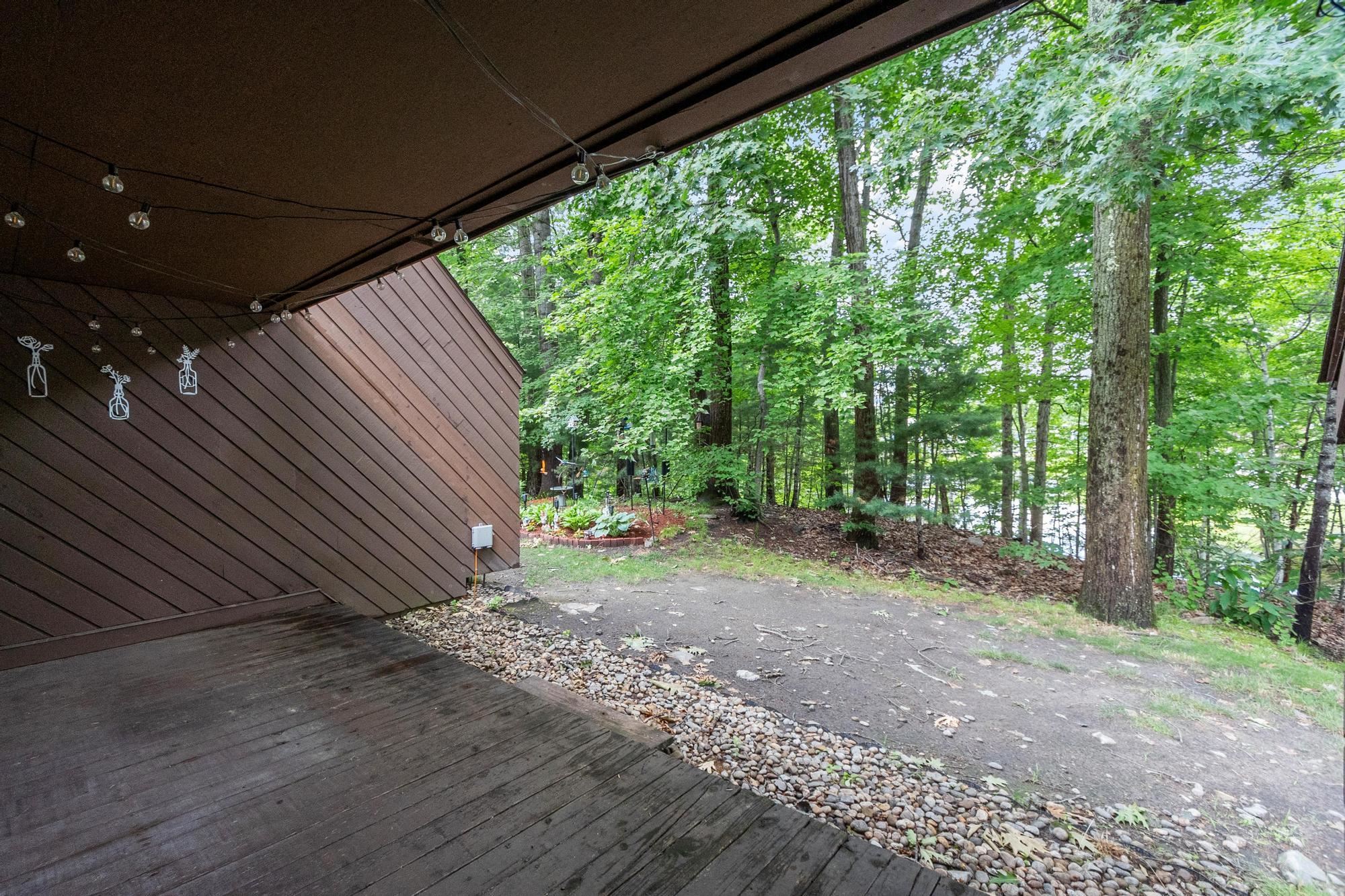 1 Cortez Dr, Nashua, NH 03062