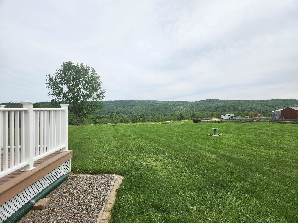 566 Calavant Hill Rd, Charlestown, NH 03603