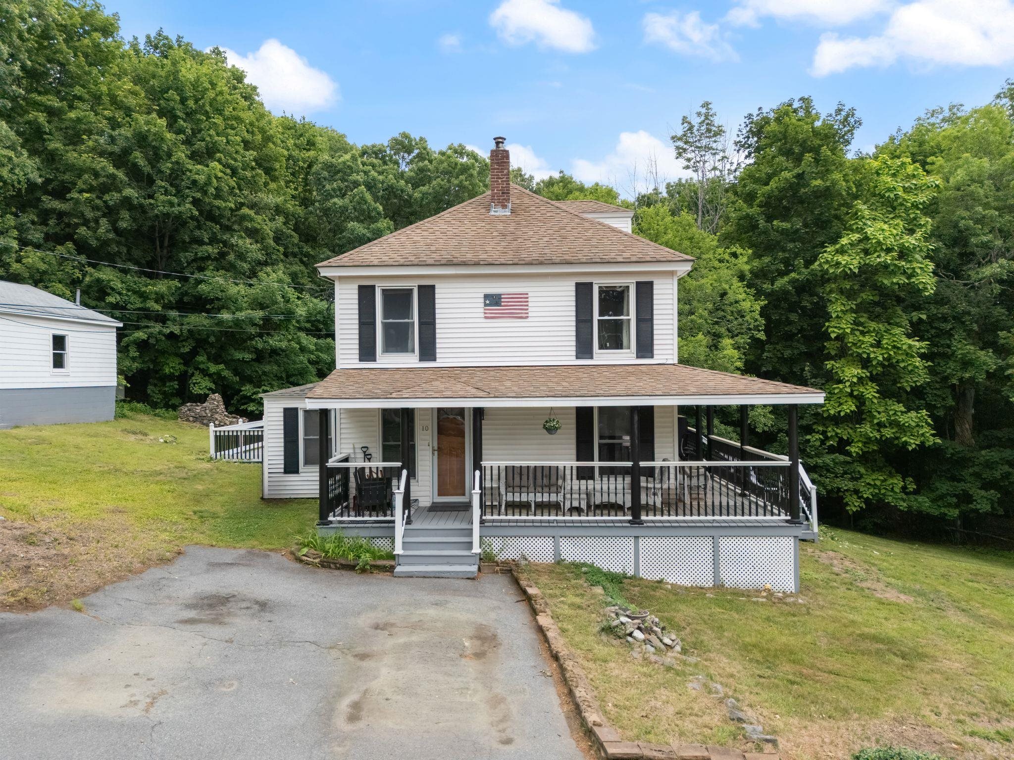 10 Sullivan Ave, Salem, NH 03079