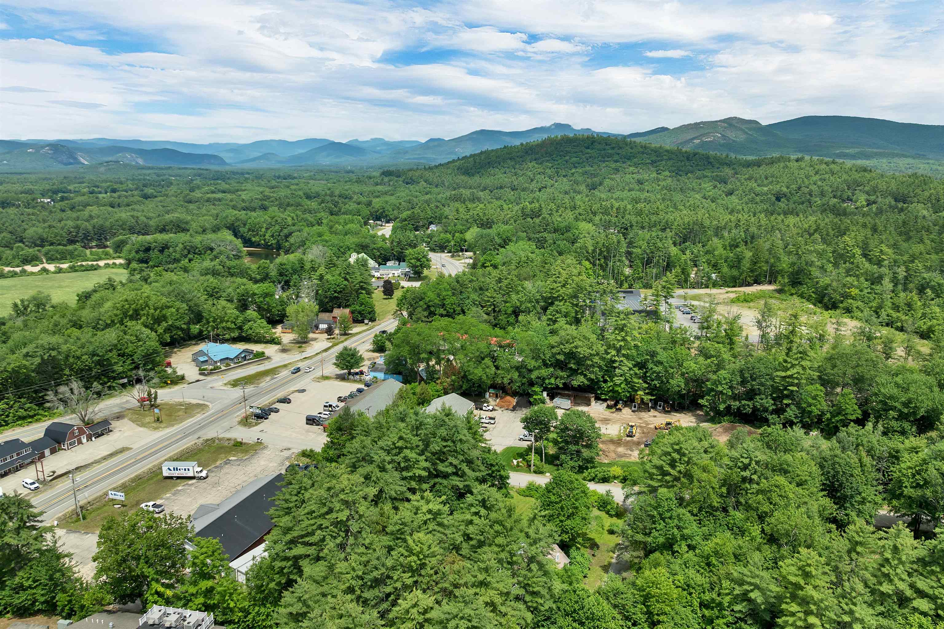 379 White Mountain Hw, Conway, NH 03818