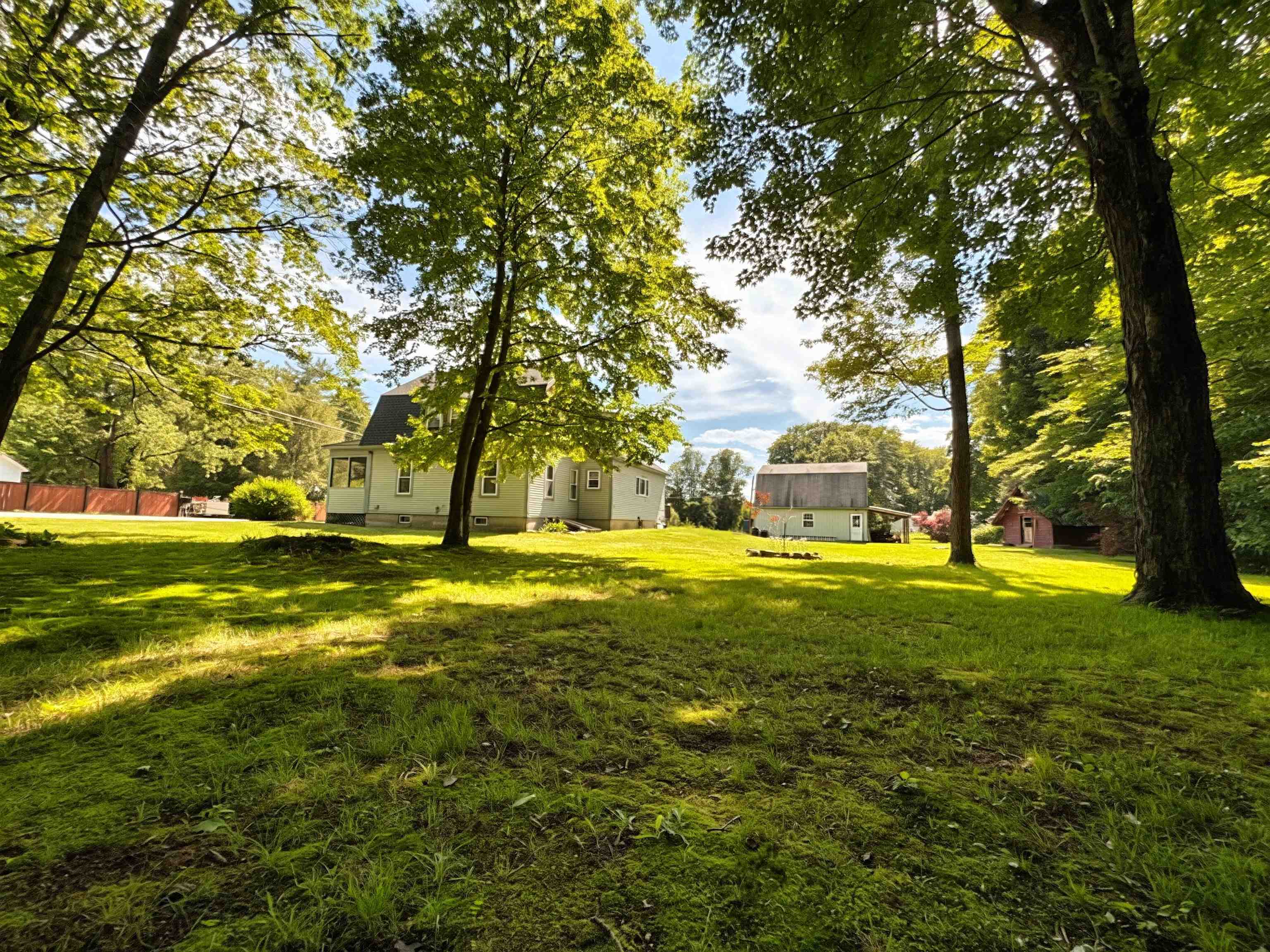 1 Ainsworth Rd, Claremont, NH 03743