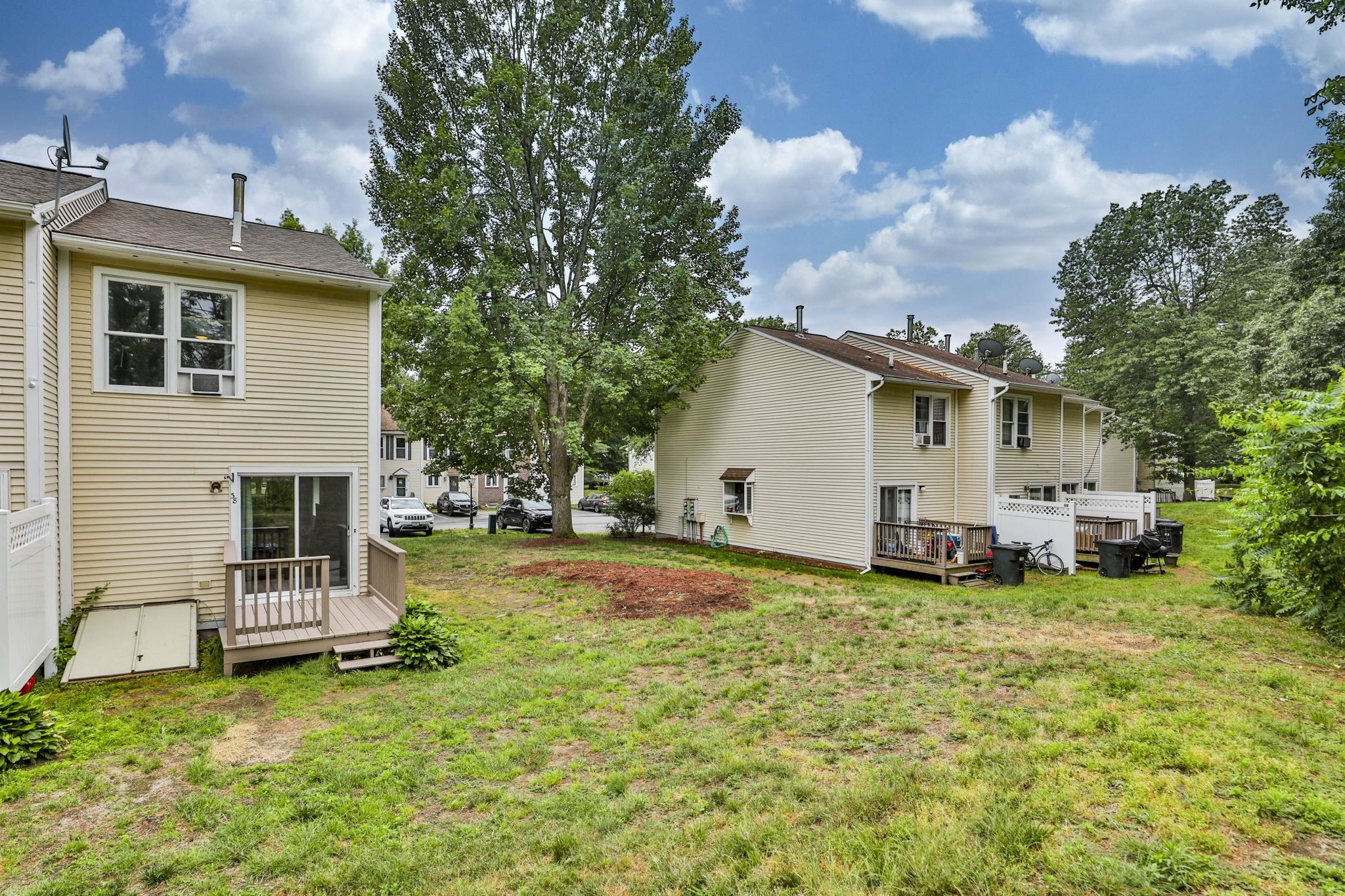 38 Shelburne Rd, Merrimack, NH 03054