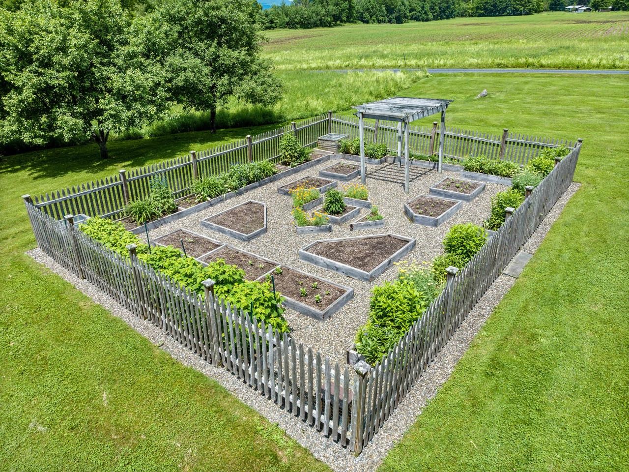 Property photo 47