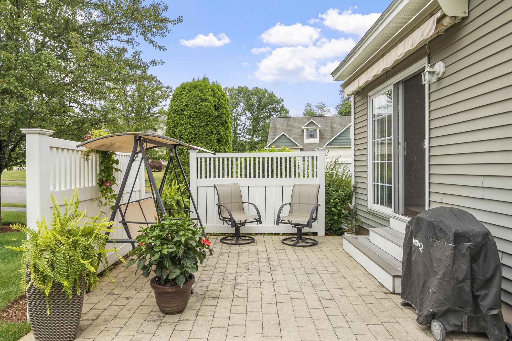 18 Harvest Rd, Windham, NH 03087
