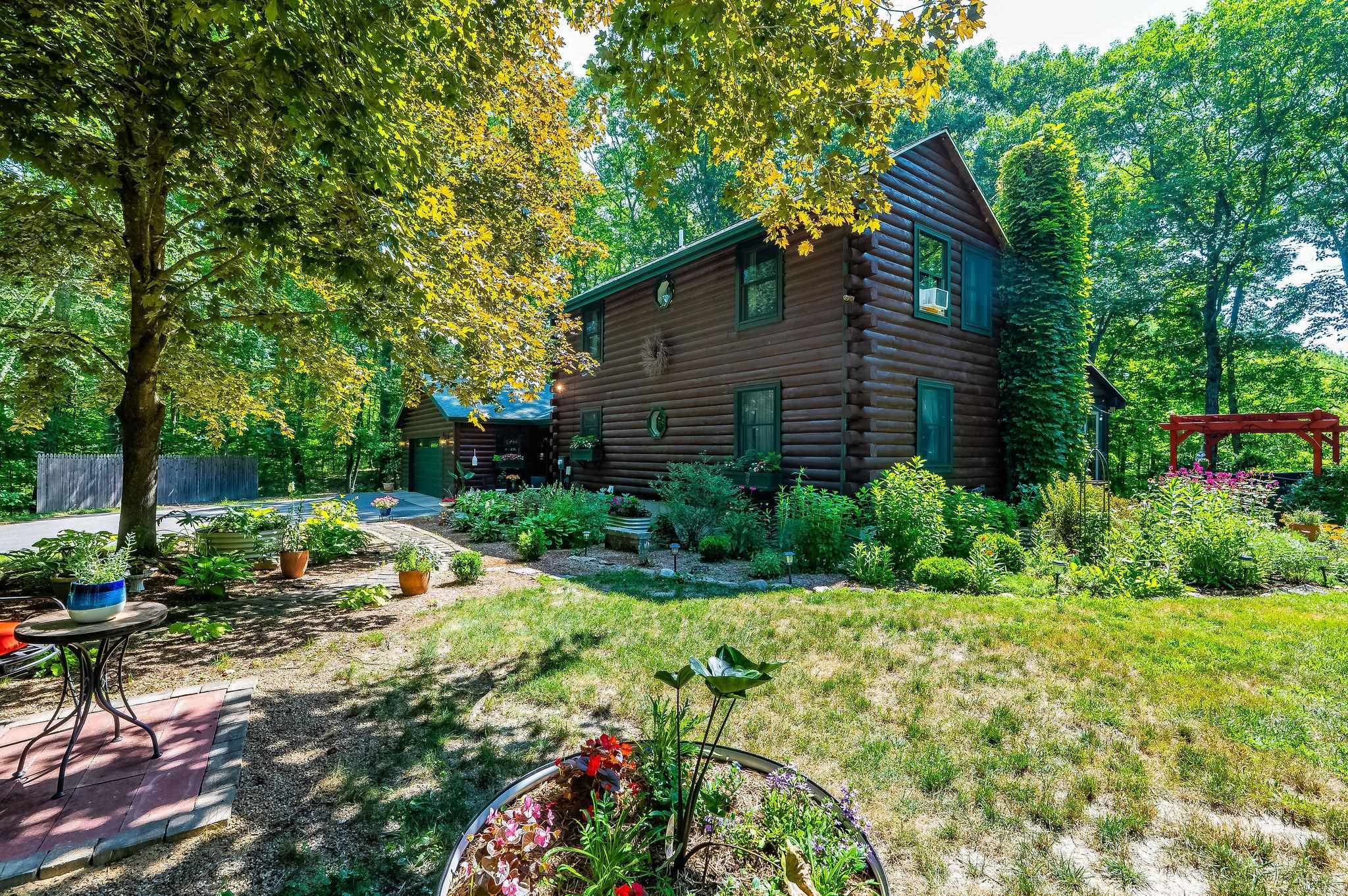 165 Calef Hw, Lee, NH 03861