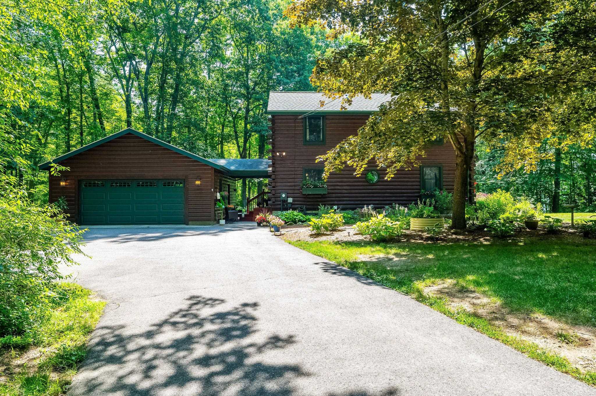 165 Calef Hw, Lee, NH 03861