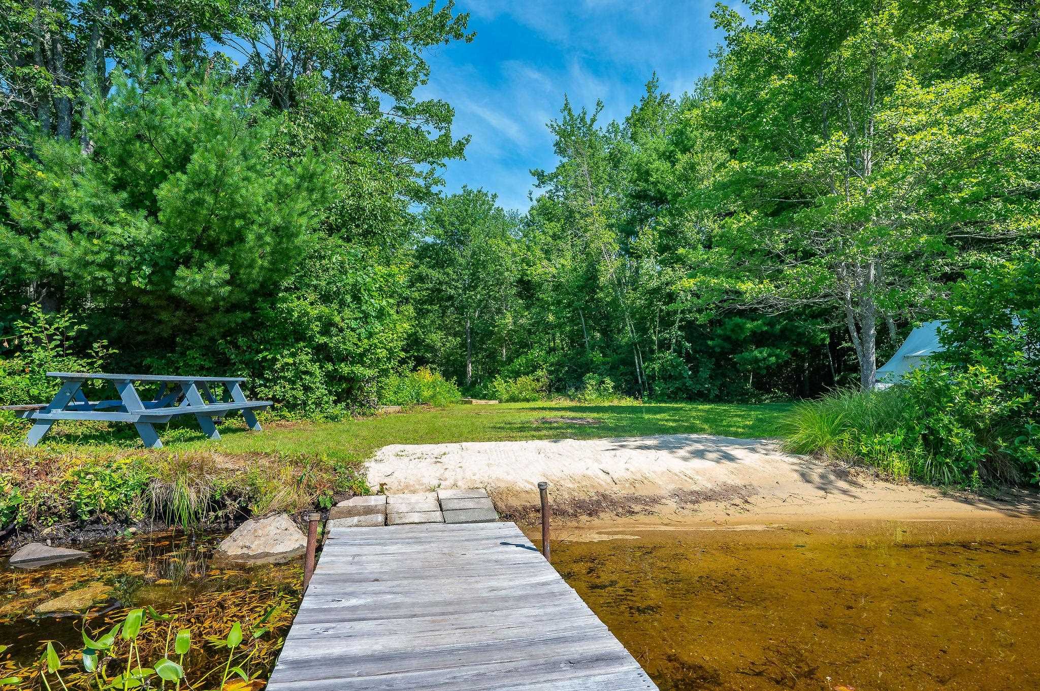 165 Calef Hw, Lee, NH 03861