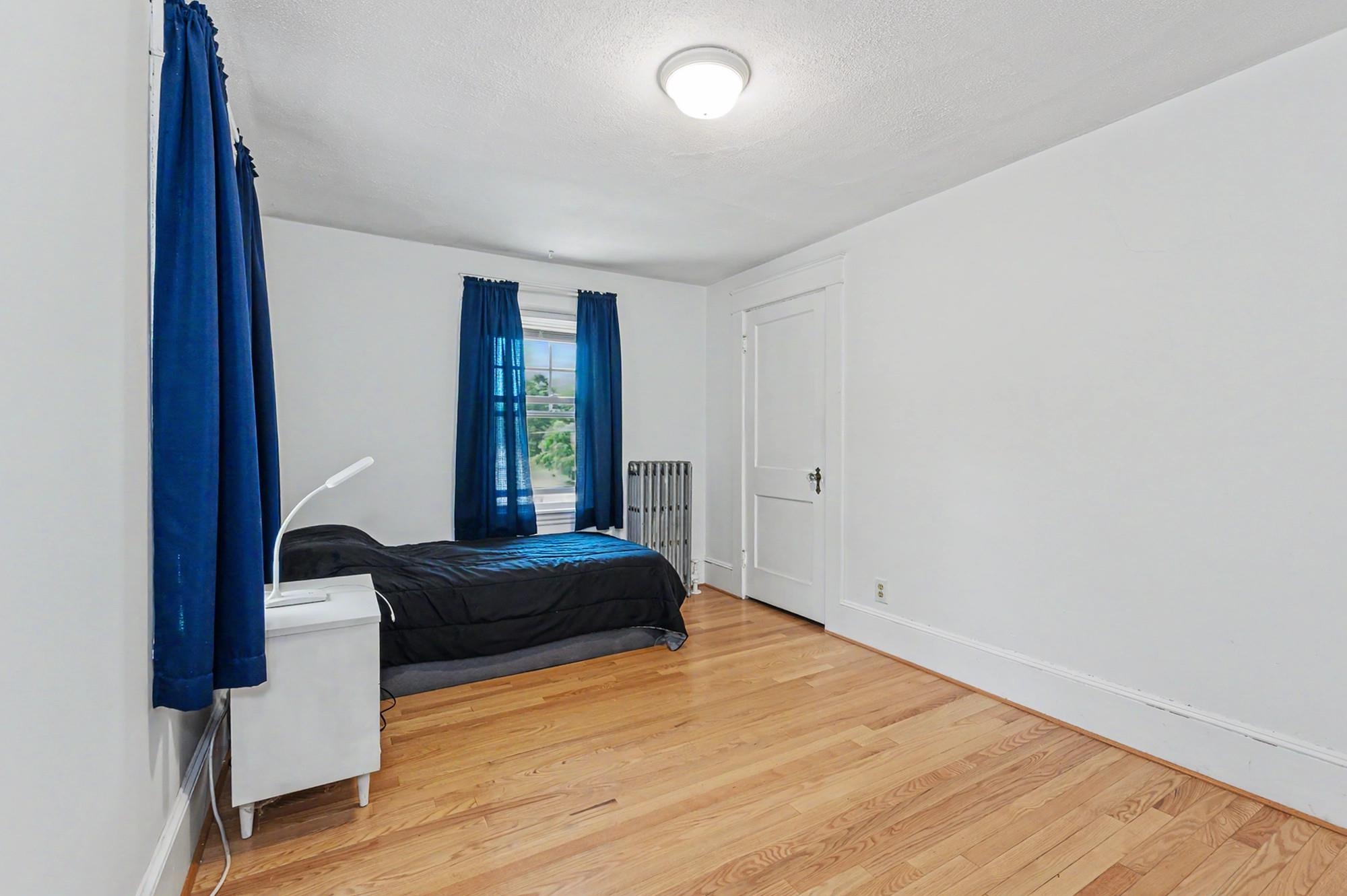 20 Lawndale Ave, Nashua, NH 03060