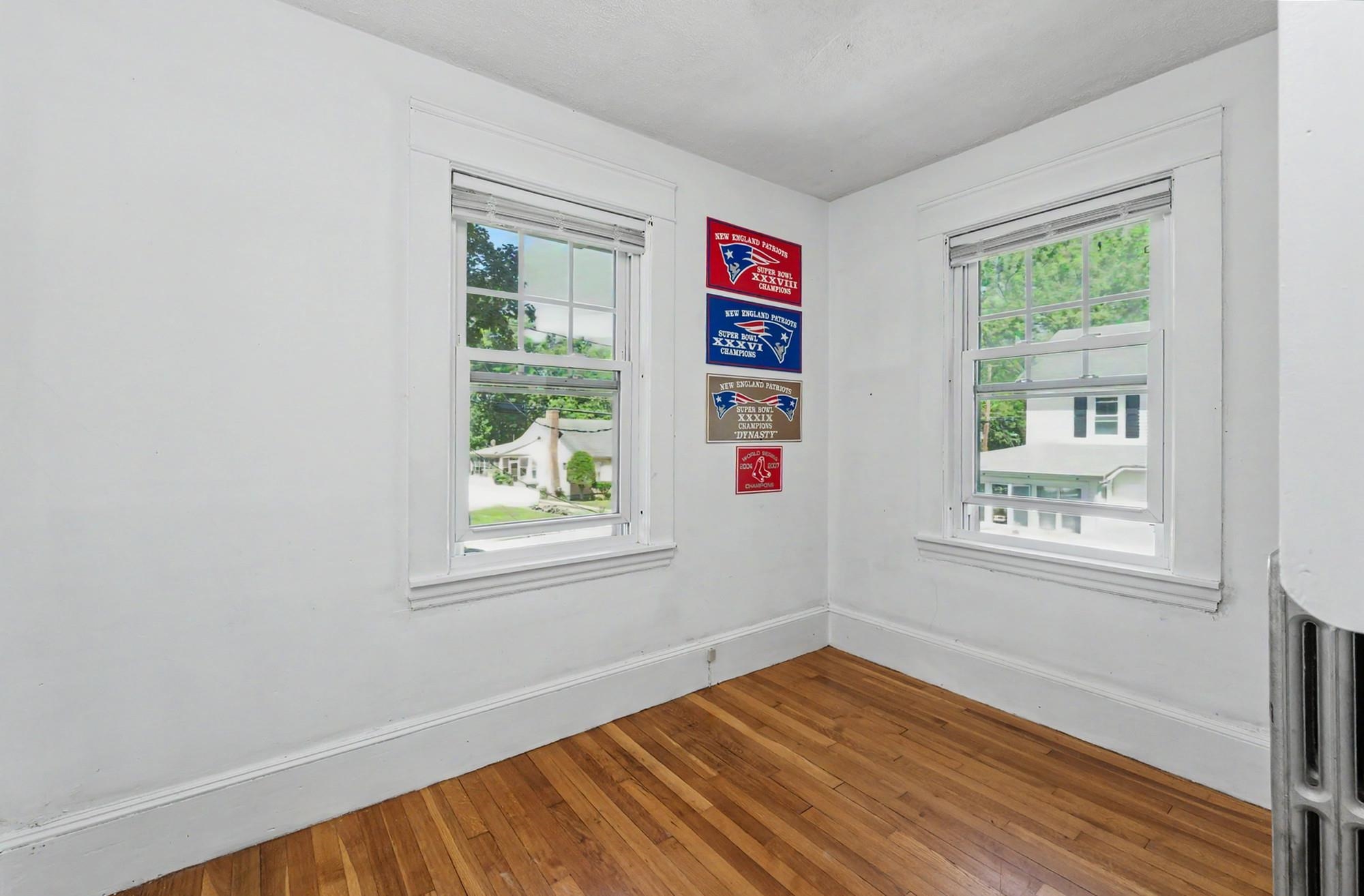 20 Lawndale Ave, Nashua, NH 03060