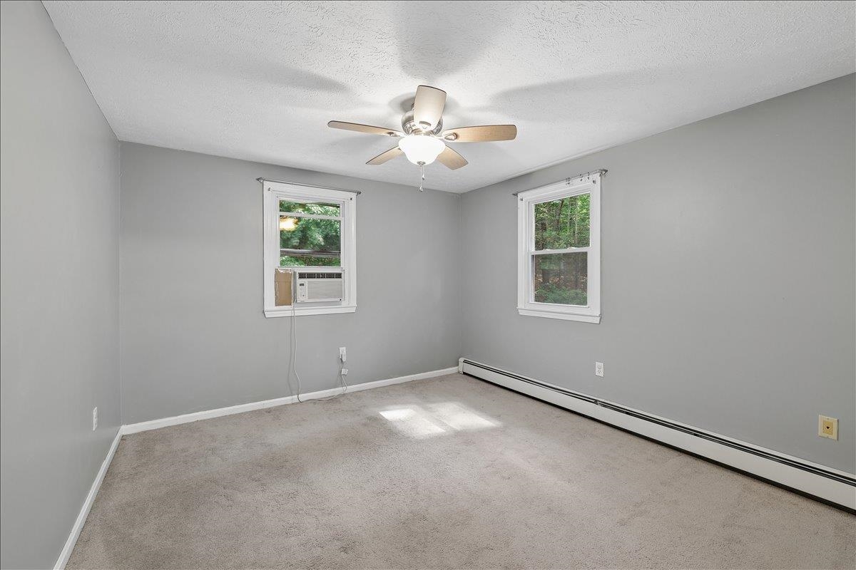 11 Hartson Cir, Hudson, NH 03051