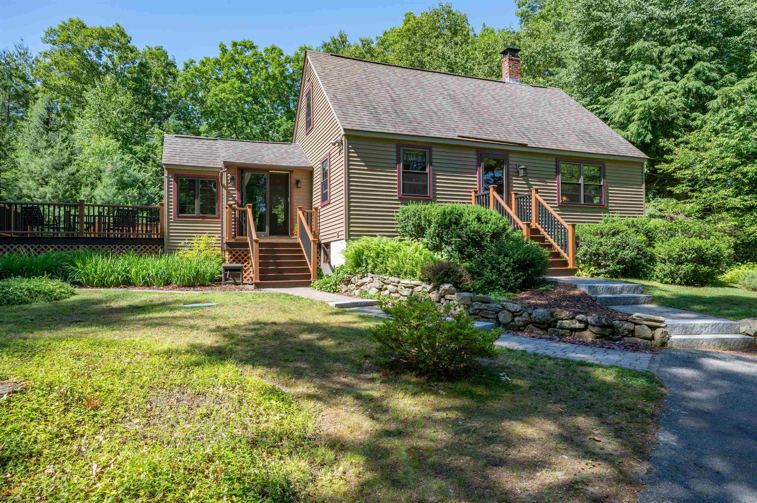 218 Kingston Rd, Danville, NH 03819