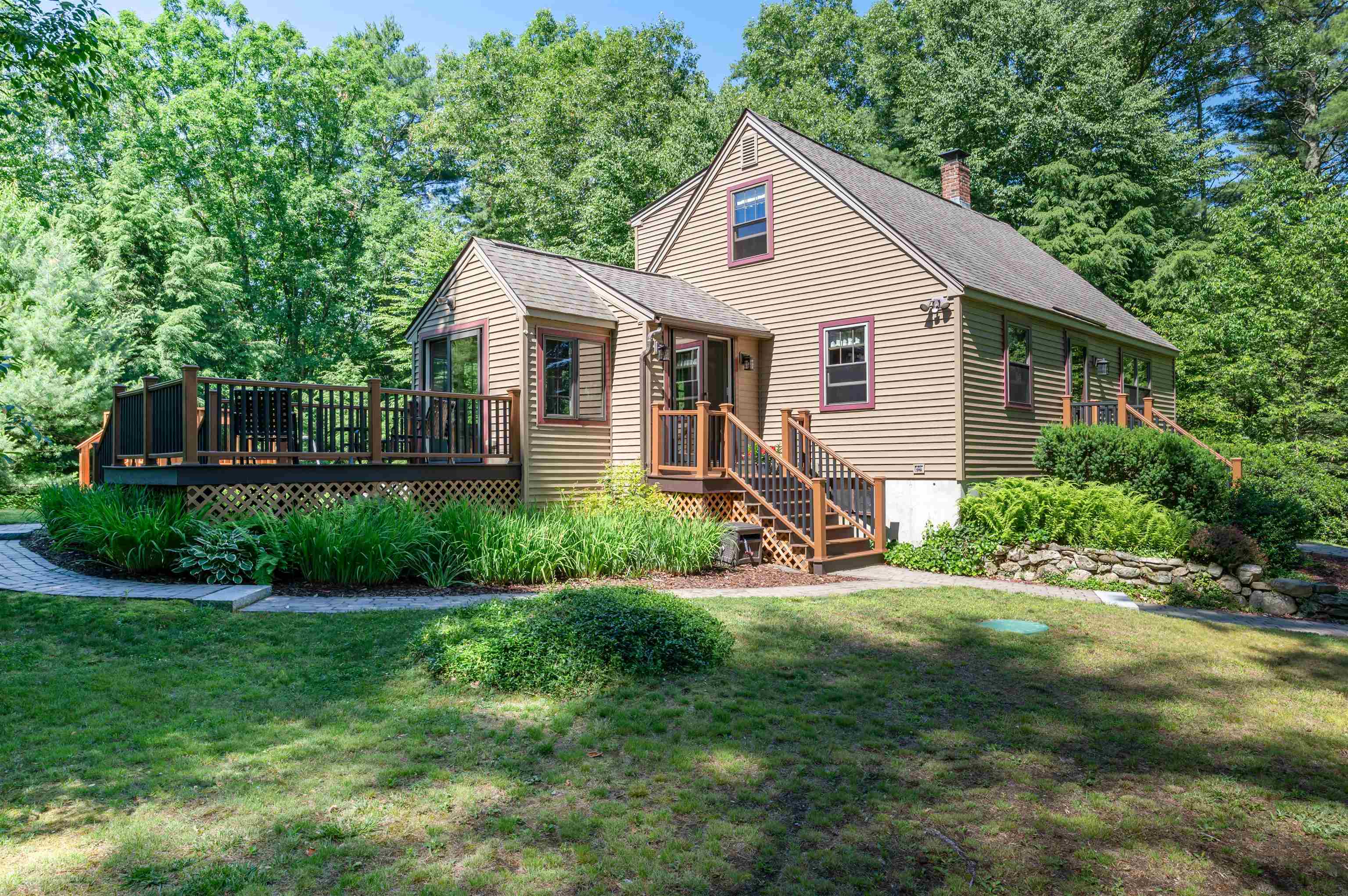 218 Kingston Rd, Danville, NH 03819