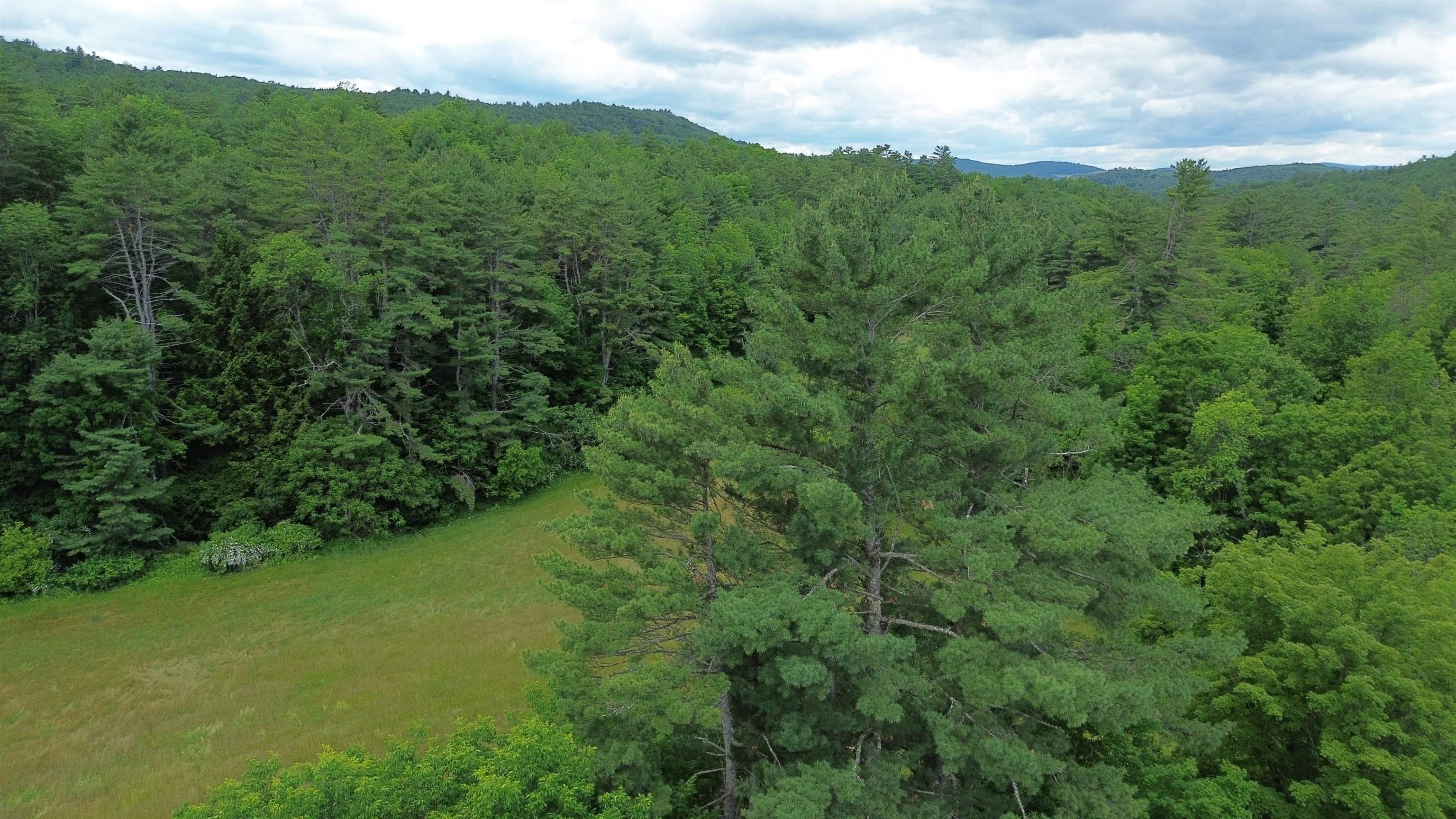 4 Cutler Rd, Plainfield, NH 03781