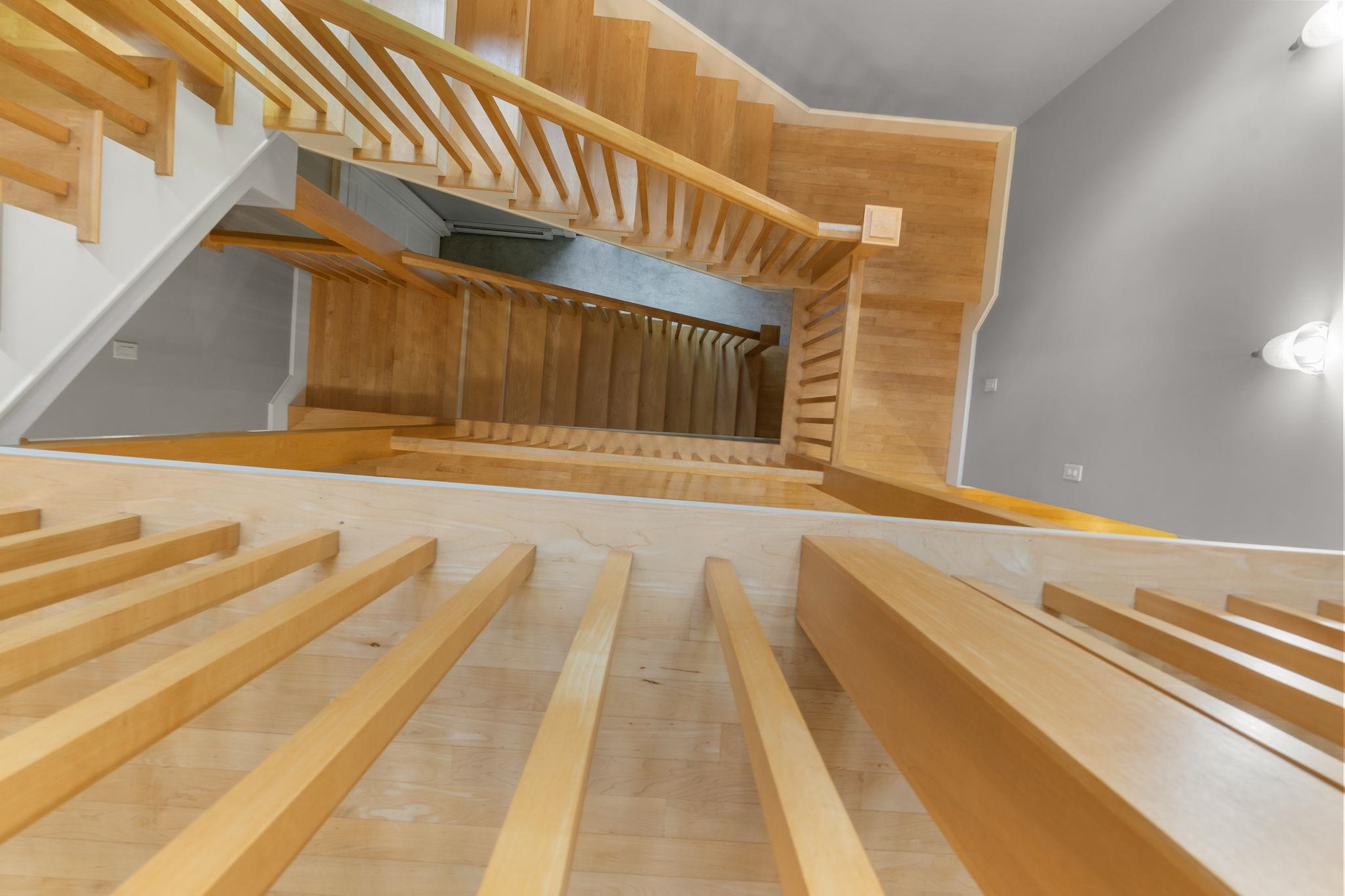 Wood Stairways 25630149