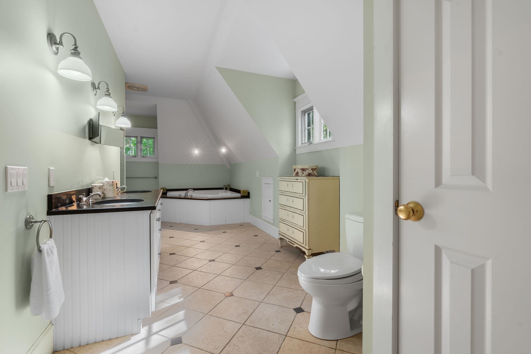 Primary Bathroom 25630172