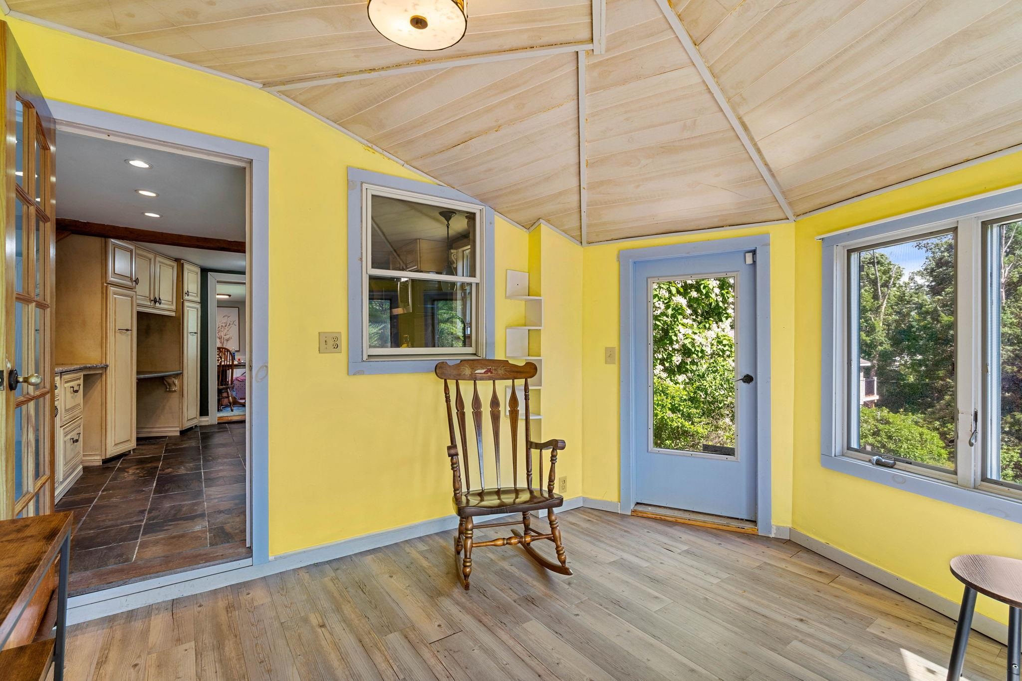 84 North Water St, Boscawen, NH 03303