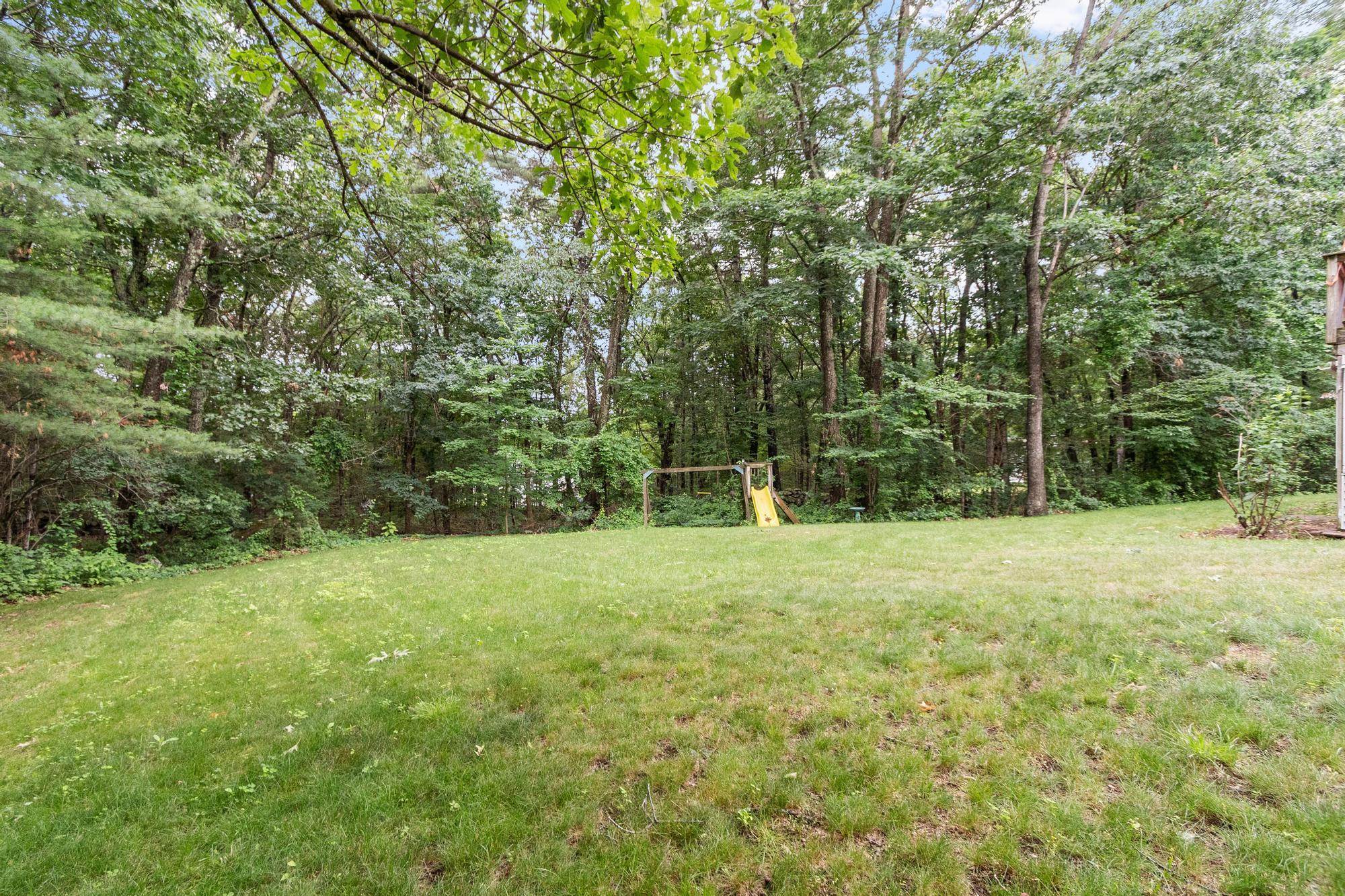 79 Wyndridge Cir, Pelham, NH 03076