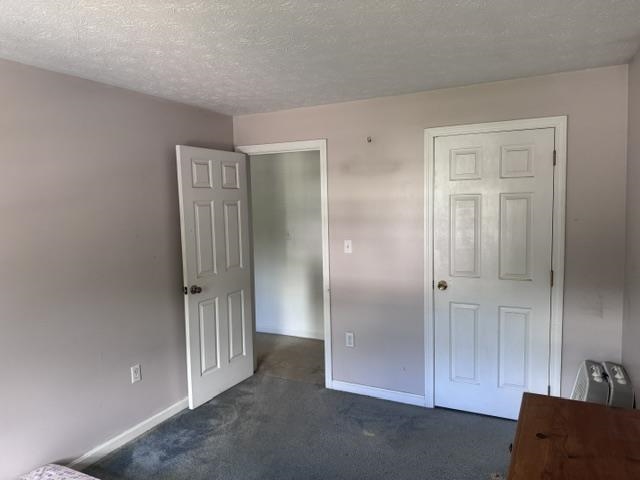 15R Norman Dr, Derry, NH 03038